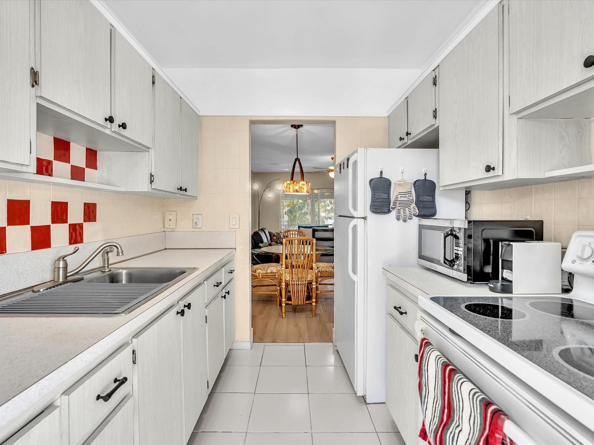 2501 W Golf Boulevard 234, Pompano Beach, FL 33064 — photo 4 of 32