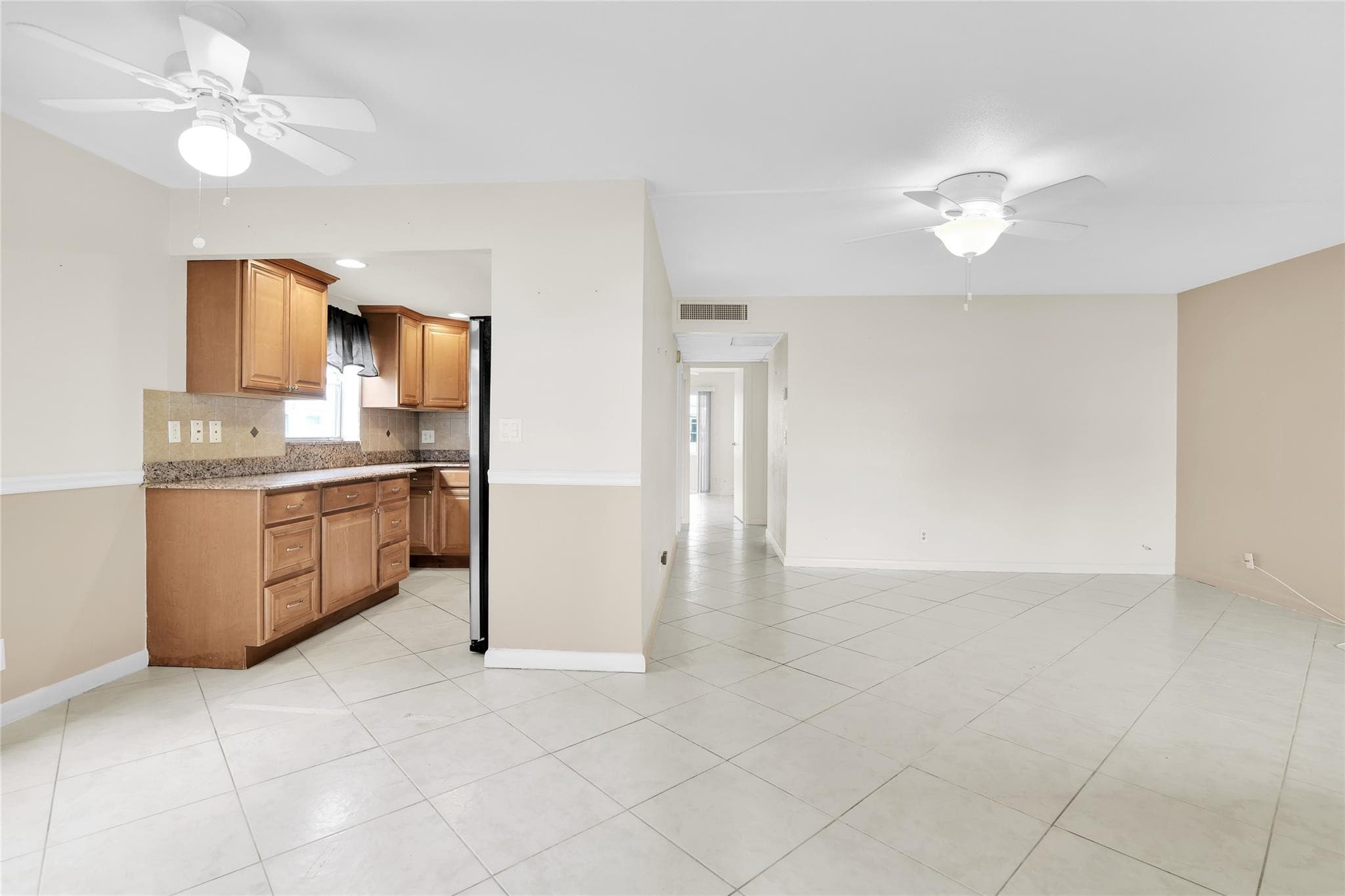 736 Flanders P 736, Delray Beach, FL 33484 — photo 3 of 41