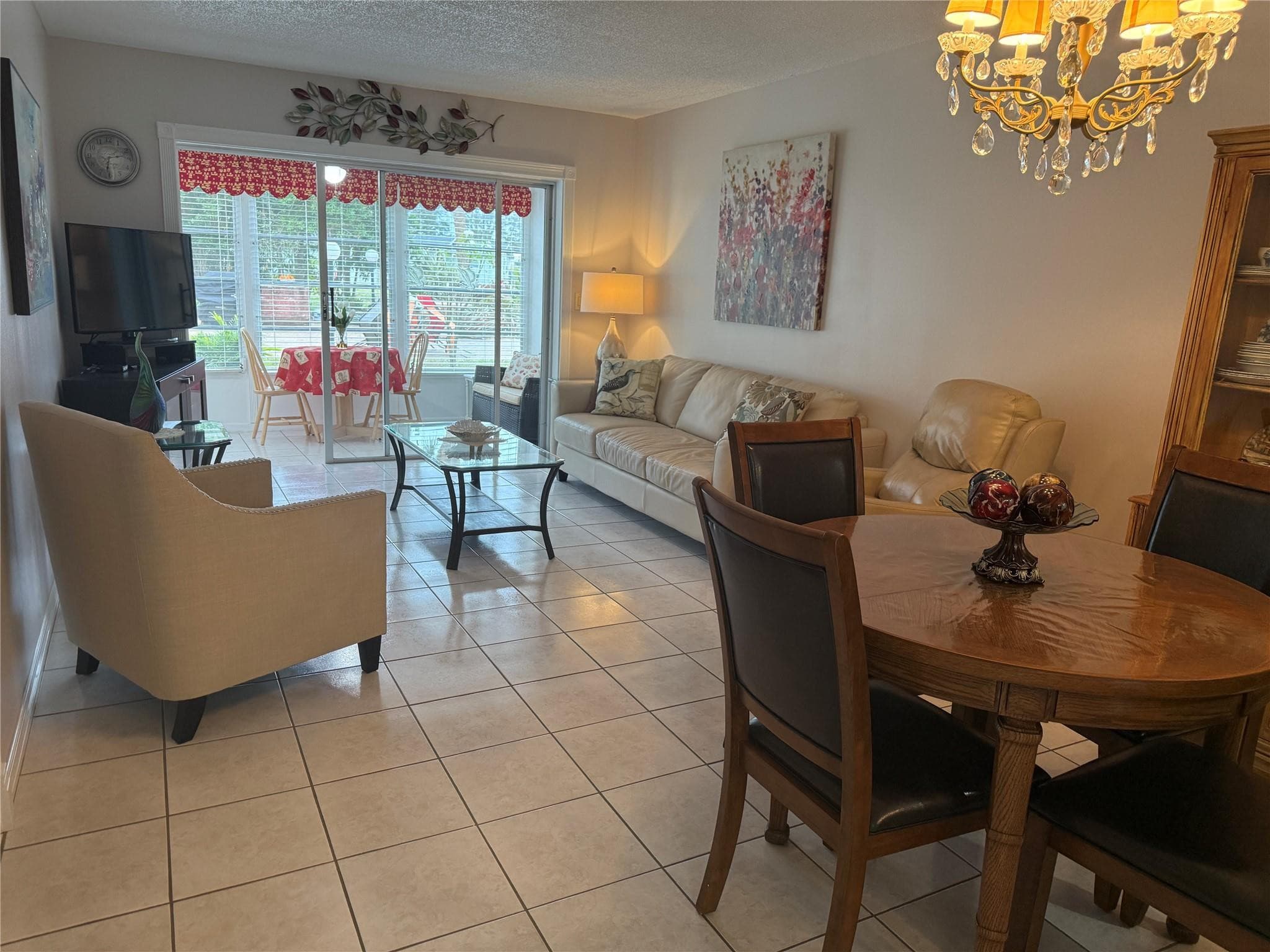 2901 NW 46th Avenue 106, Lauderdale Lakes, FL 33313 — photo 3 of 35