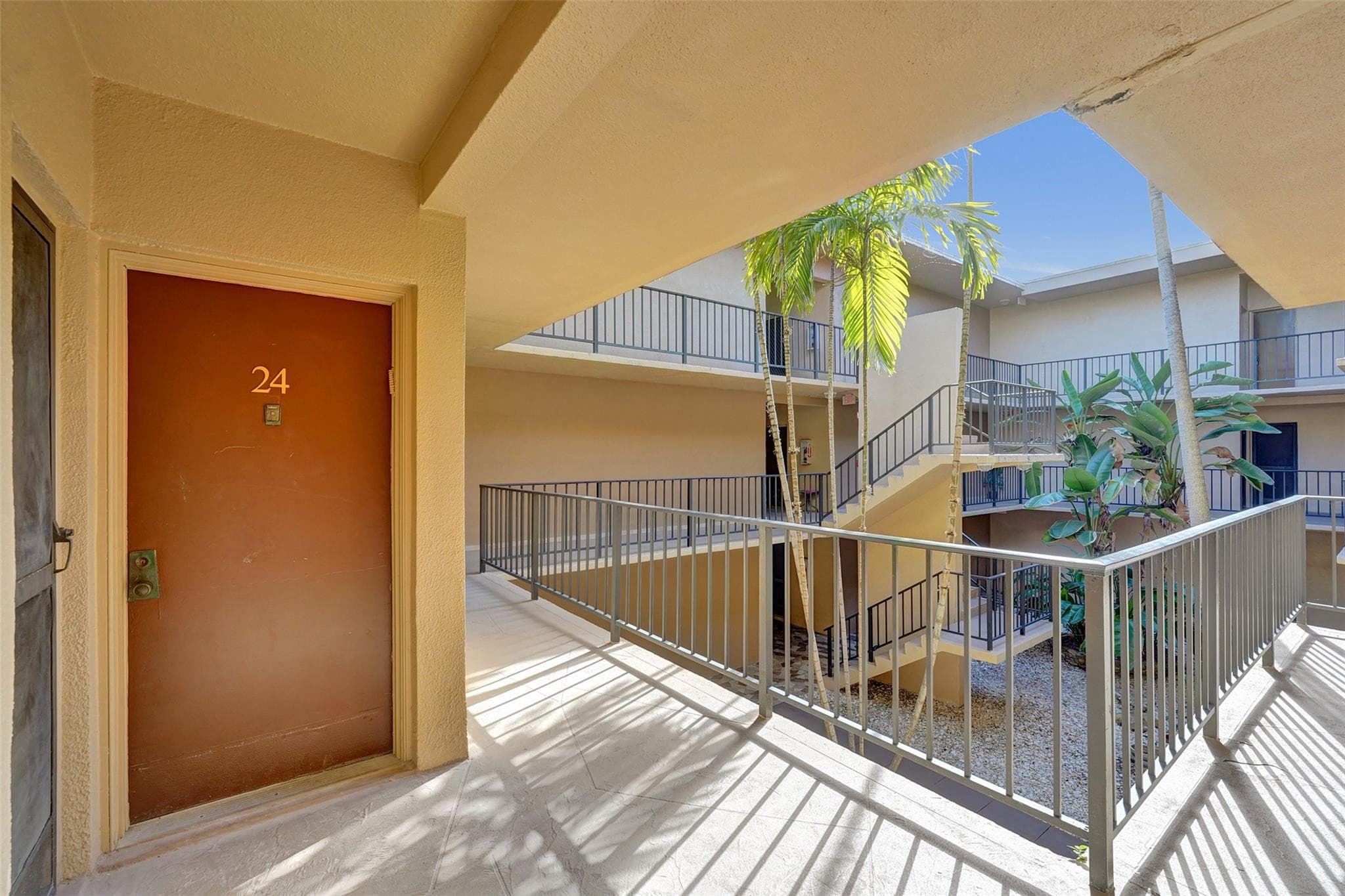 4040 N Hills Drive 24, Hollywood, FL 33021 — photo 2 of 37