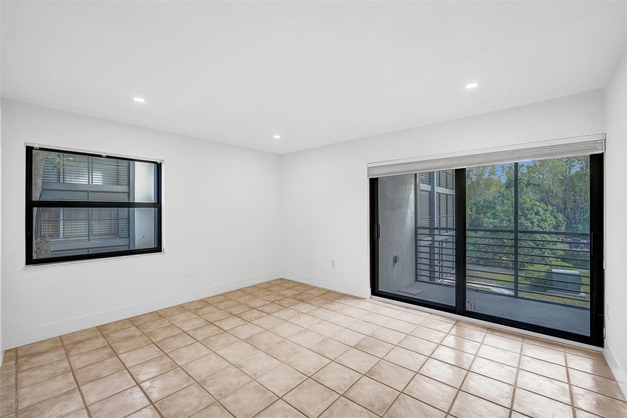 4040 N Hills Drive 24, Hollywood, FL 33021 — photo 12 of 37