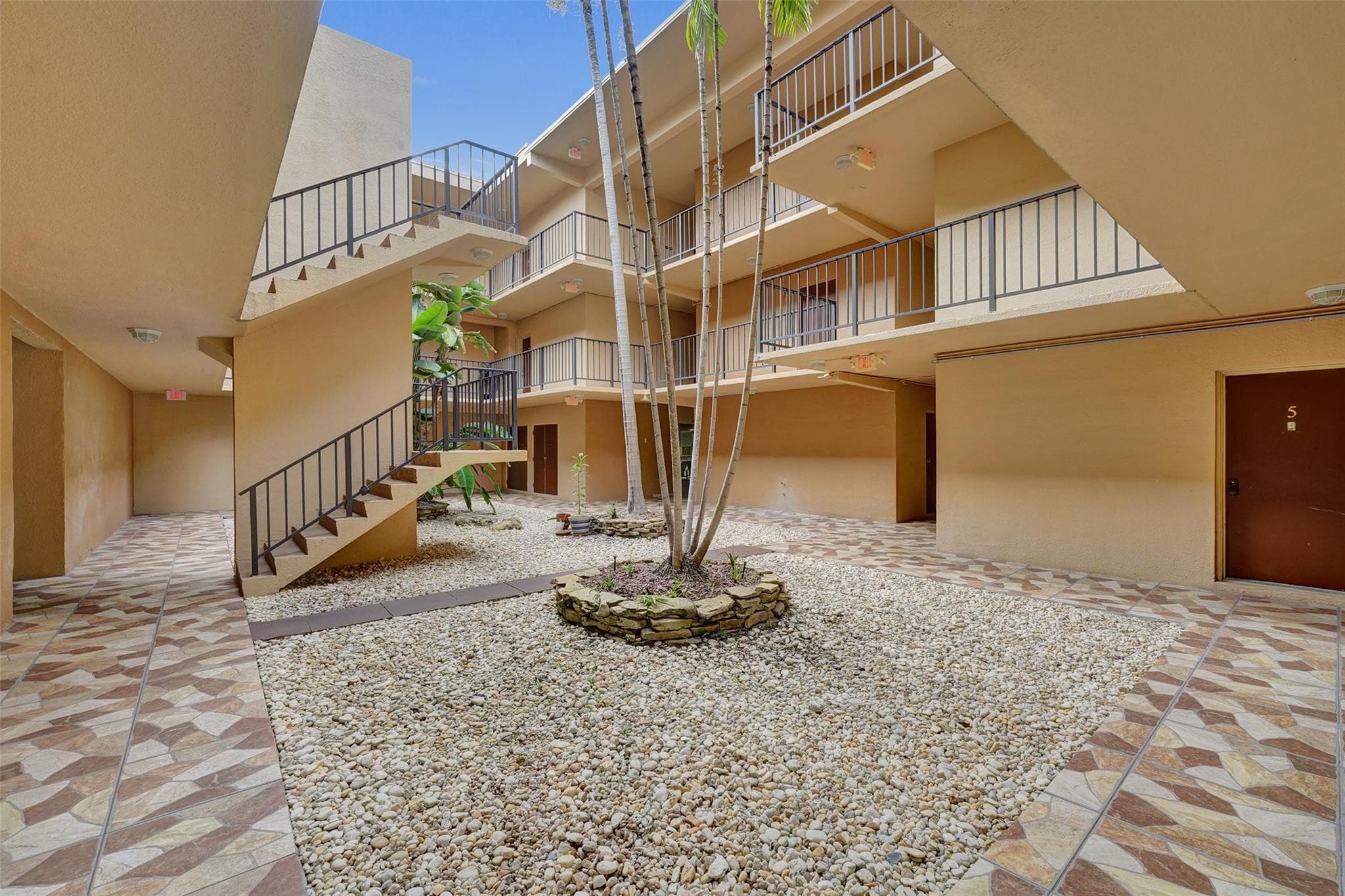 4040 N Hills Drive 24, Hollywood, FL 33021 — photo 35 of 37