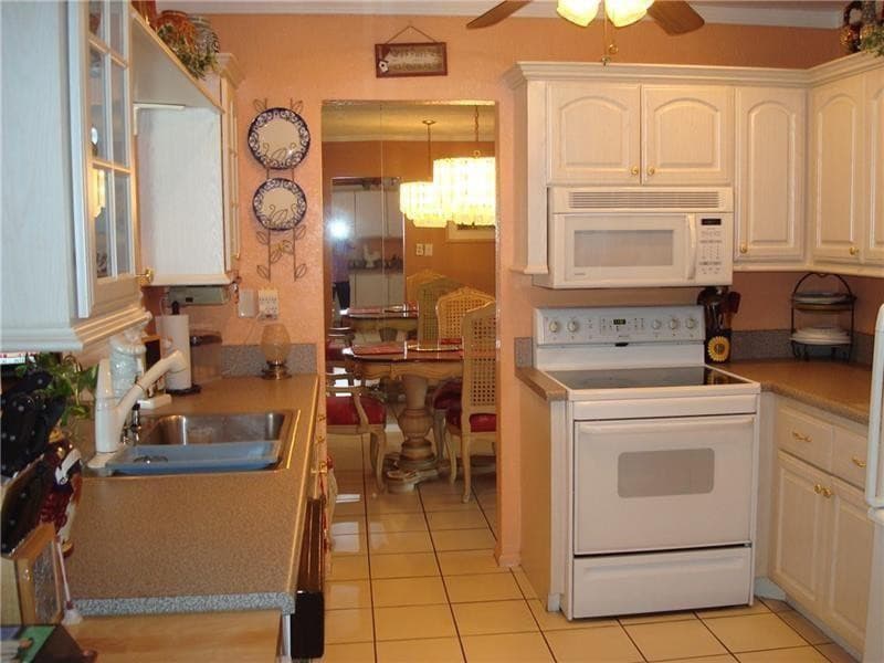5809 NW 85th Avenue, Tamarac, FL 33321 — photo 6 of 19