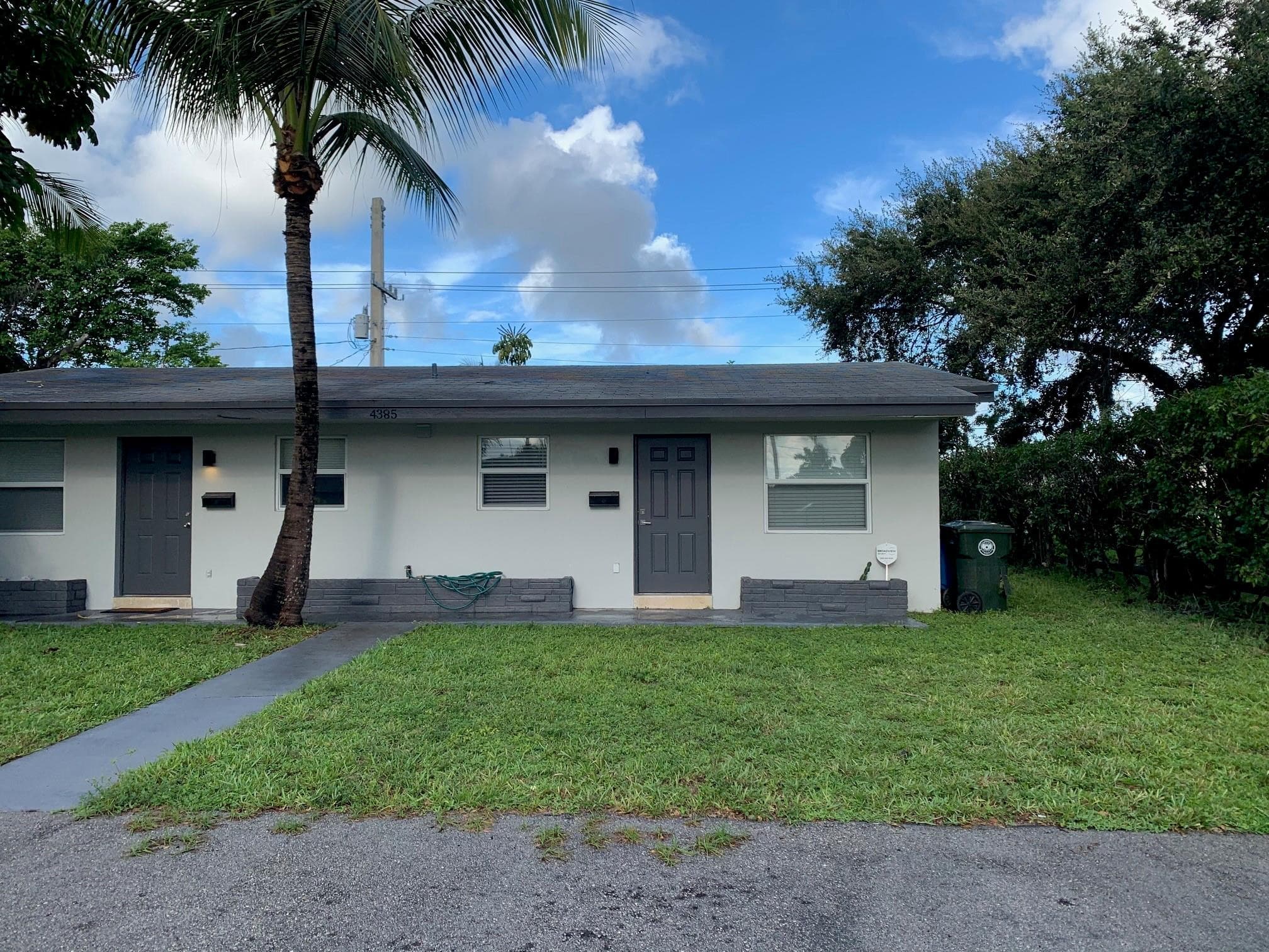 4385 NE 13th Avenue, Oakland Park, FL 33334 — photo 23 of 24