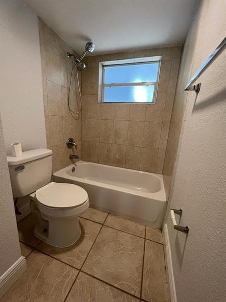 7851 Dunham Boulevard 4, Miami, FL 33138 — photo 8 of 13