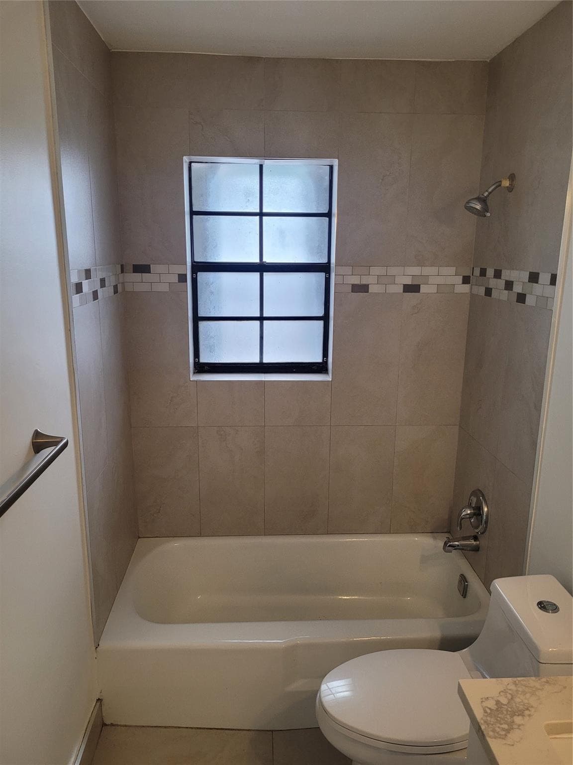 770 NE 38th Street F, Oakland Park, FL 33334 — photo 9 of 16