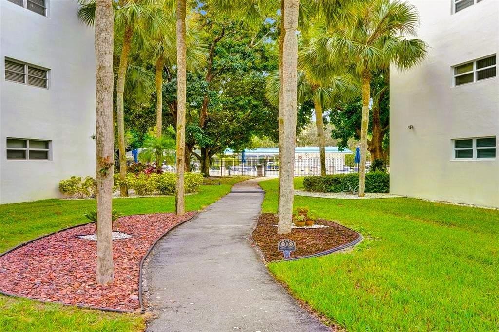 3001 Portofino Isle E2, Coconut Creek, FL 33066 — photo 30 of 38