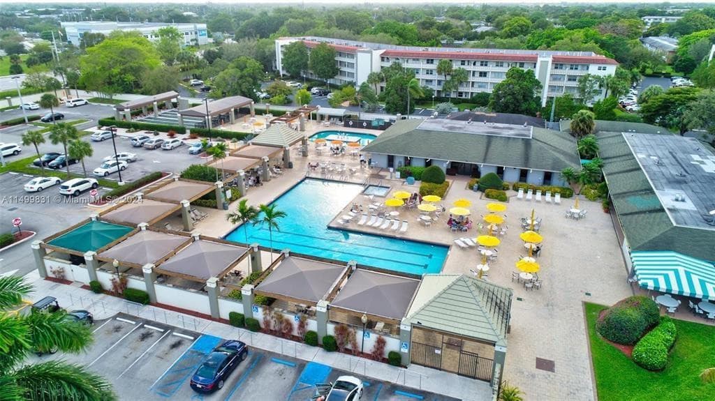 3001 Portofino Isle E2, Coconut Creek, FL 33066 — photo 34 of 38