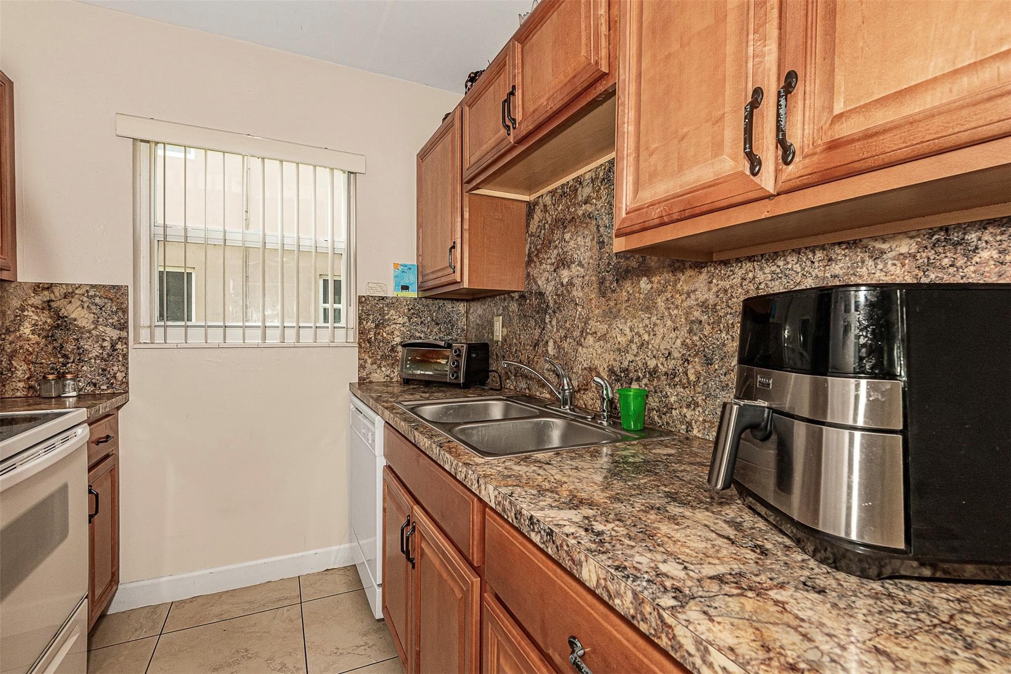 2131 NE 40th Court, Lighthouse Point, FL 33064 — photo 21 of 37