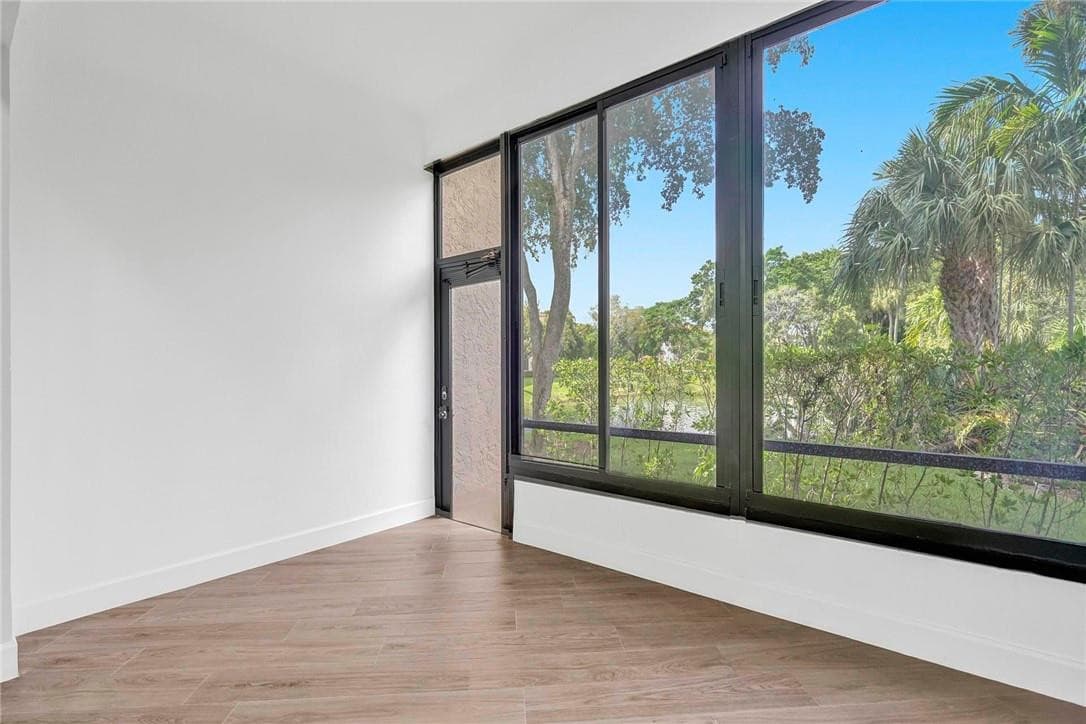7484 La Paz Boulevard 101, Boca Raton, FL 33433 — photo 12 of 46