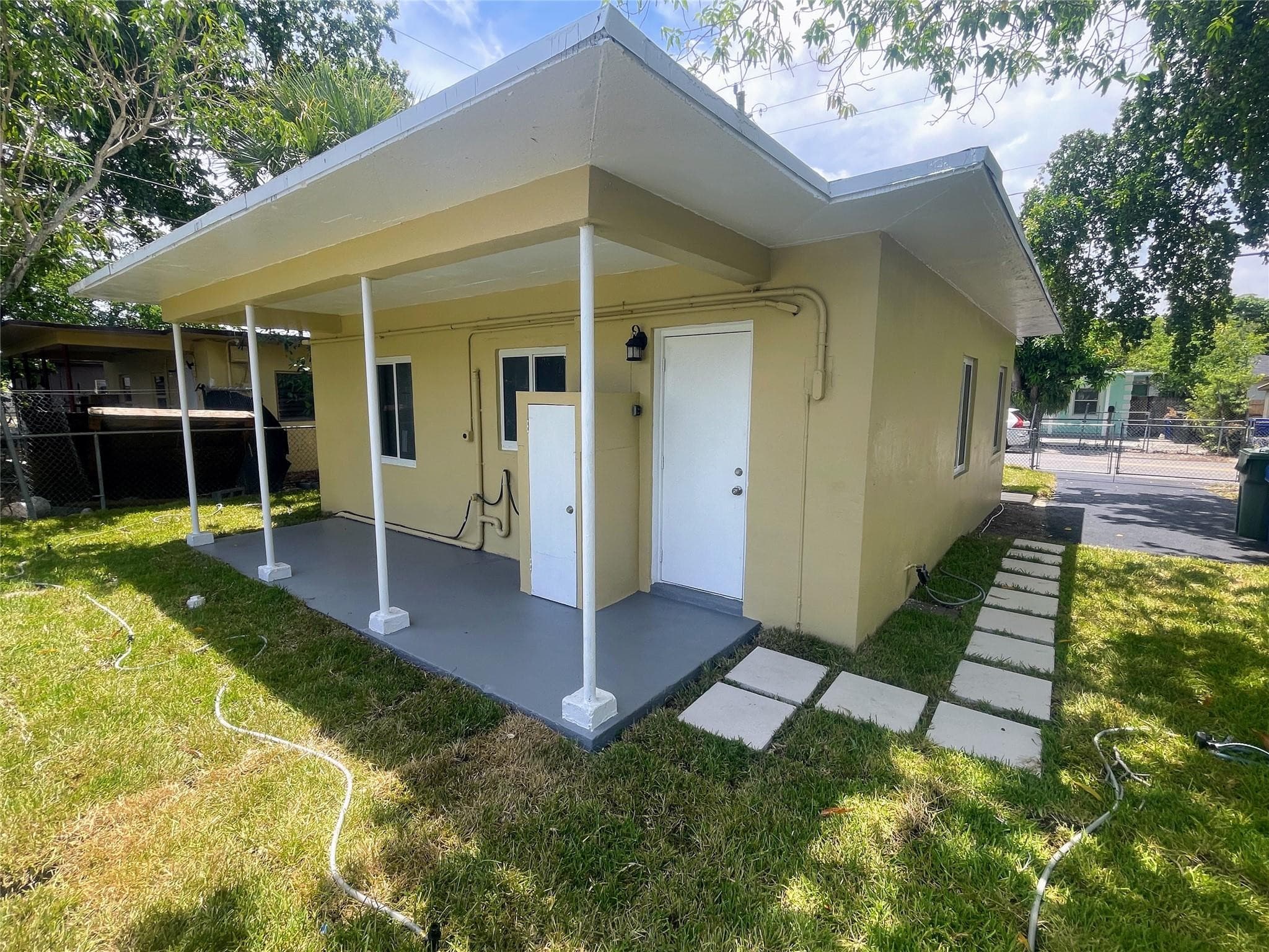 712 NW 17th Avenue, Fort Lauderdale, FL 33311 — photo 6 of 24