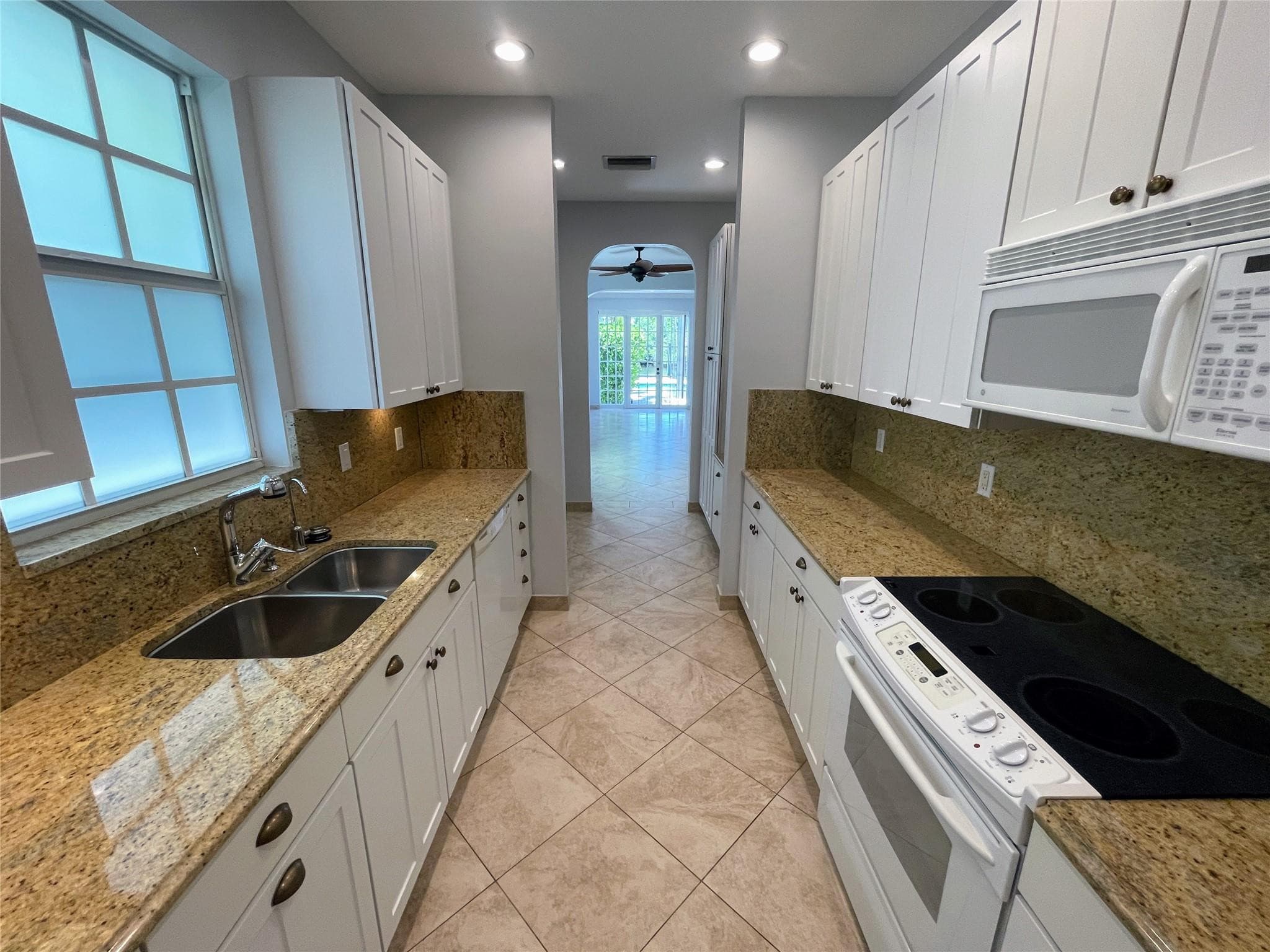 929 NE 18Th Court, Fort Lauderdale, FL 33305 — photo 48 of 74