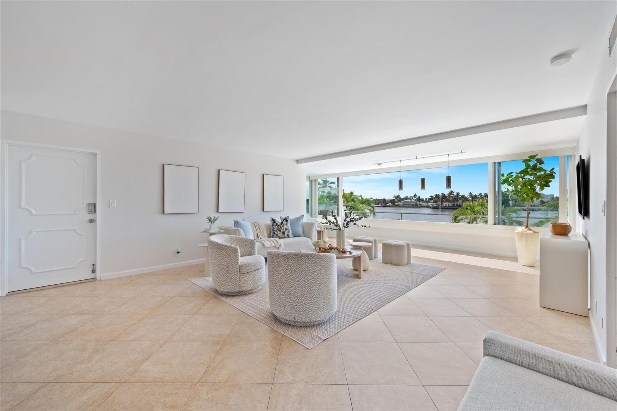 215 N Birch Road 2b, Fort Lauderdale, FL 33304 — photo 3 of 36
