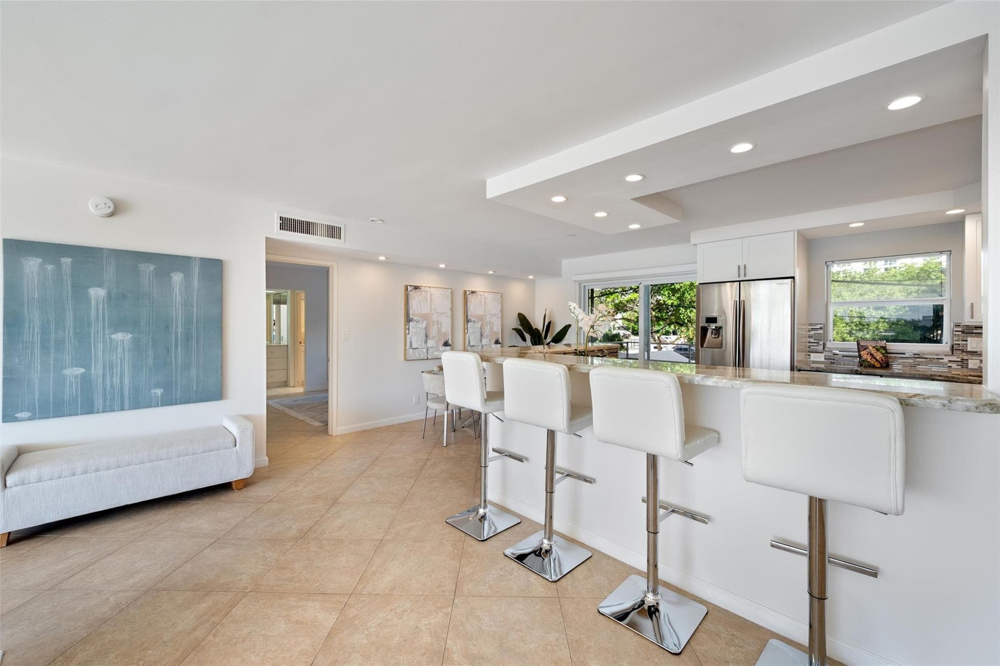 215 N Birch Road 2b, Fort Lauderdale, FL 33304 — photo 7 of 36