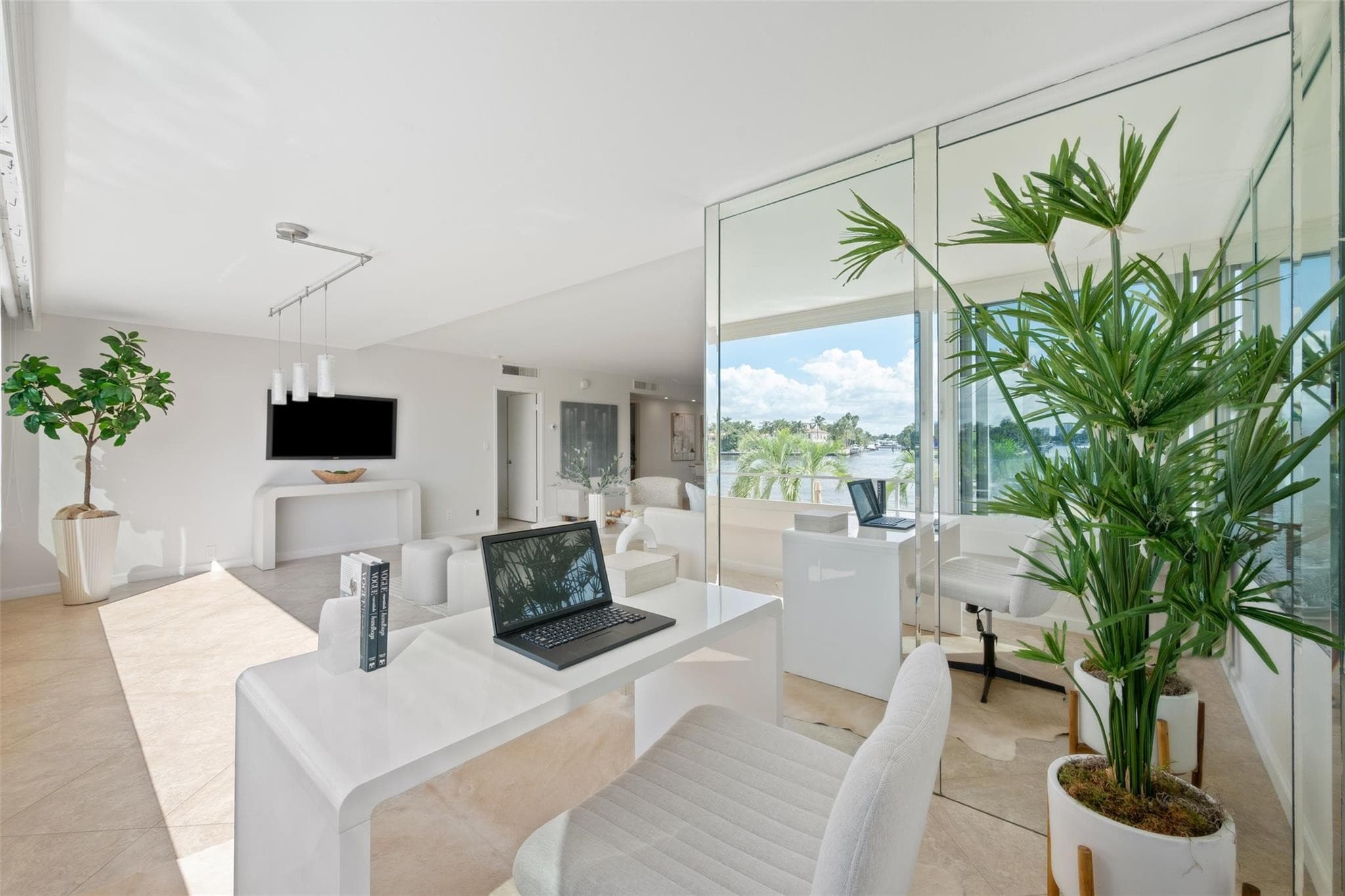 215 N Birch Road 2b, Fort Lauderdale, FL 33304 — photo 13 of 36
