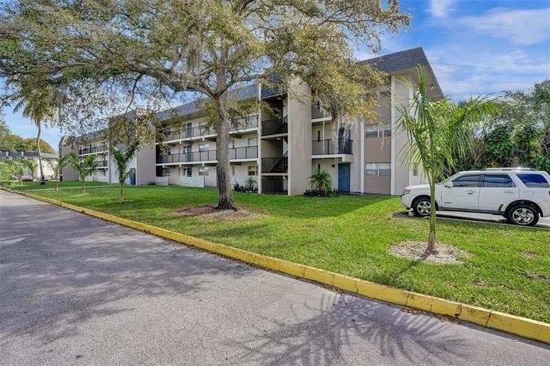 8000 Colony Circle 201, Tamarac, FL 33321 — photo 1 of 16
