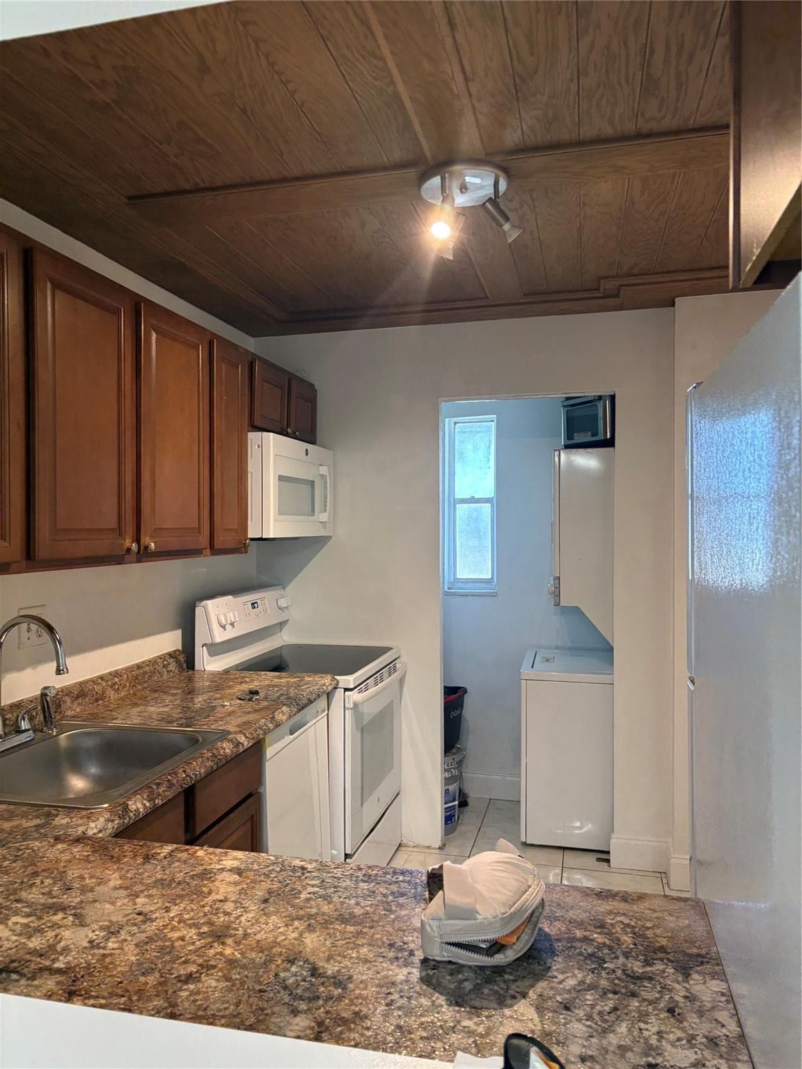8000 Colony Circle 201, Tamarac, FL 33321 — photo 13 of 16