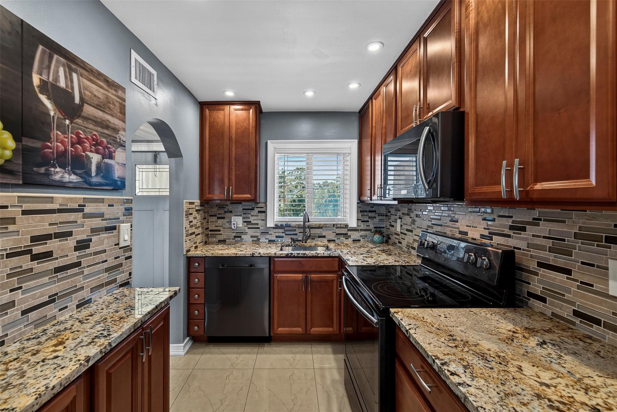 2951 E Sunrise Lakes Drive 312, Sunrise, FL 33322 — photo 4 of 43