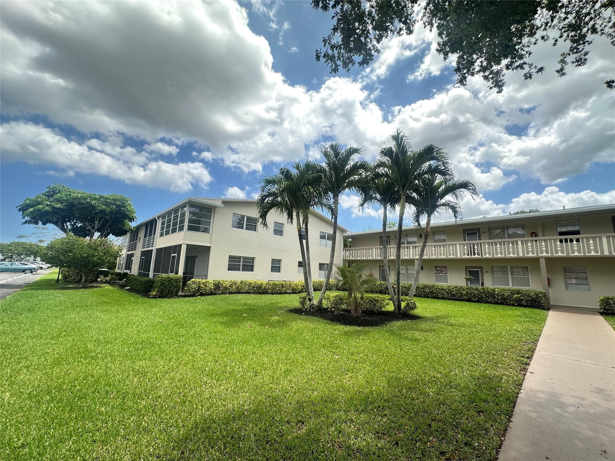 489 Tilford W 489, Deerfield Beach, FL 33442 — photo 1 of 54