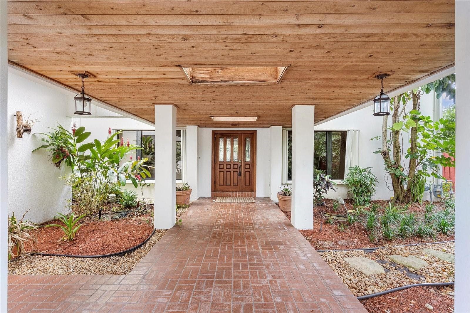 1240 SW 14th Avenue, Fort Lauderdale, FL 33312 — photo 5 of 68