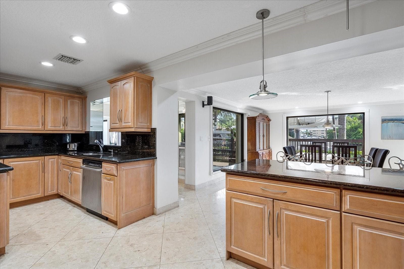 1240 SW 14th Avenue, Fort Lauderdale, FL 33312 — photo 17 of 68