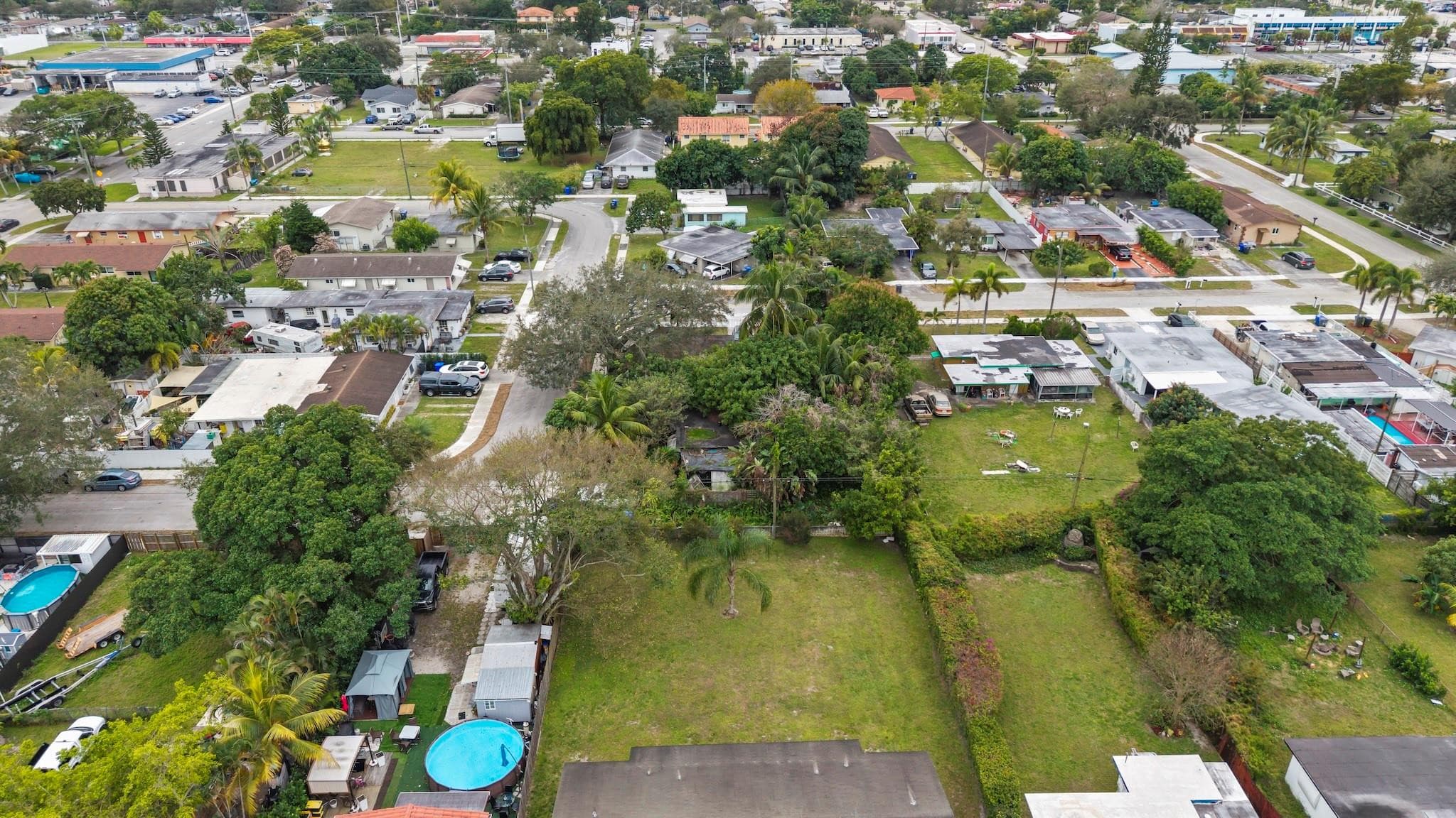 5829 Hayes Street, Hollywood, FL 33021 — photo 10 of 35