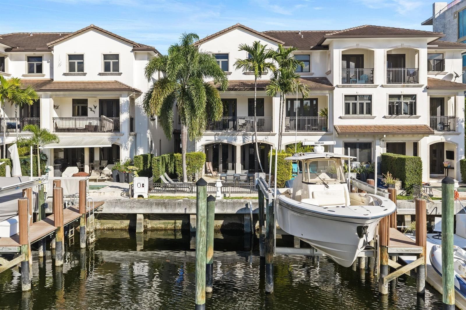 95 Isle Of Venice Drive, Fort Lauderdale, FL 33301 — photo 1 of 41