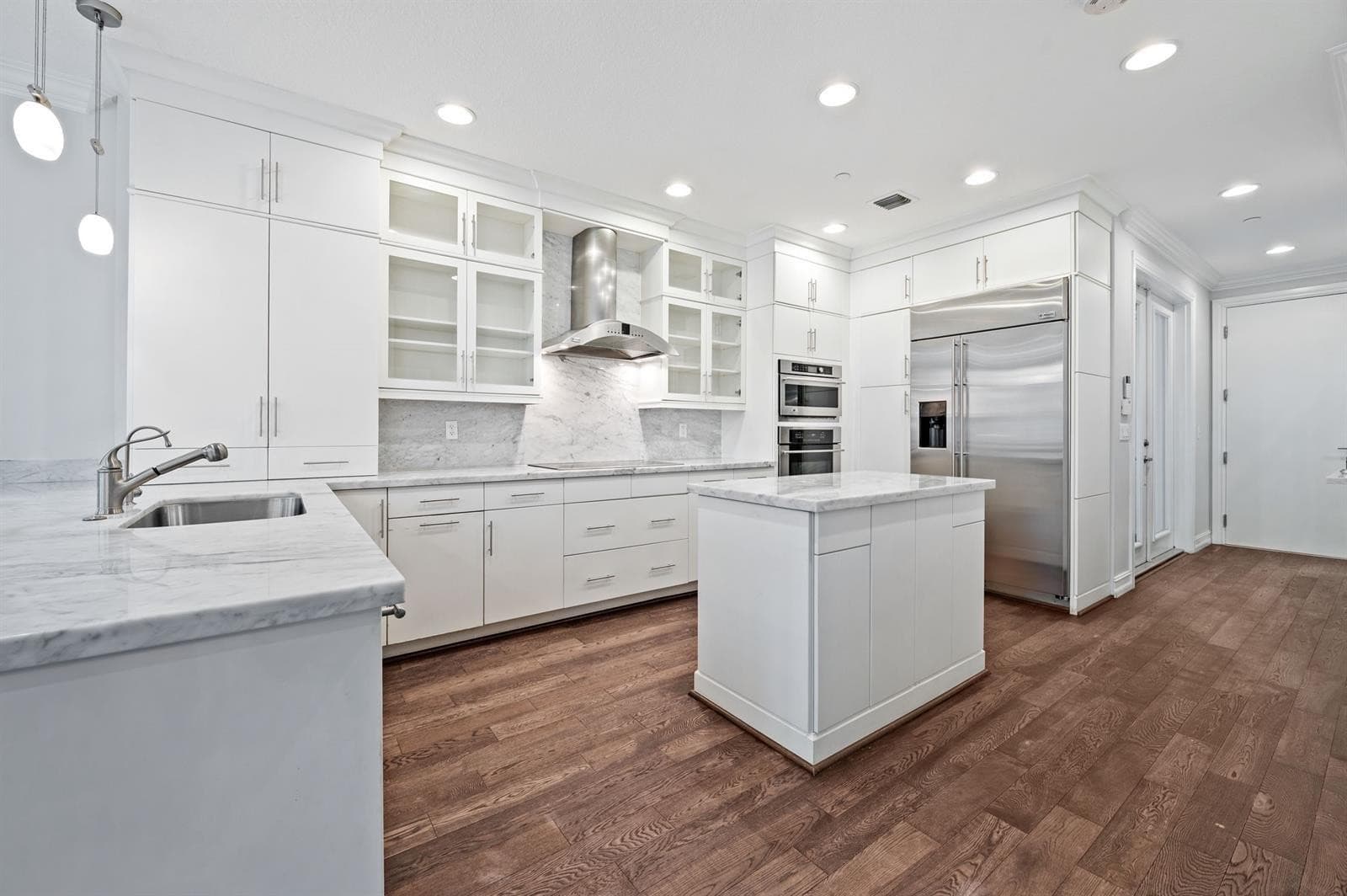 95 Isle Of Venice Drive, Fort Lauderdale, FL 33301 — photo 5 of 41
