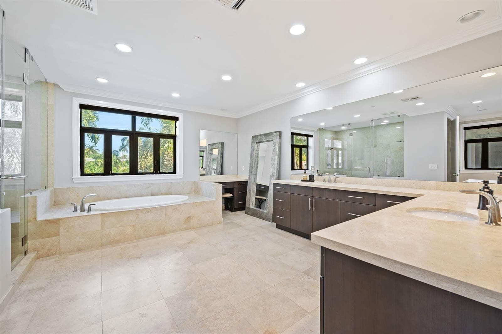 95 Isle Of Venice Drive, Fort Lauderdale, FL 33301 — photo 18 of 41