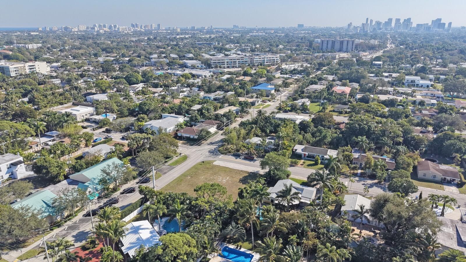 435 NE 25th Street, Wilton Manors, FL 33305 — photo 11 of 17
