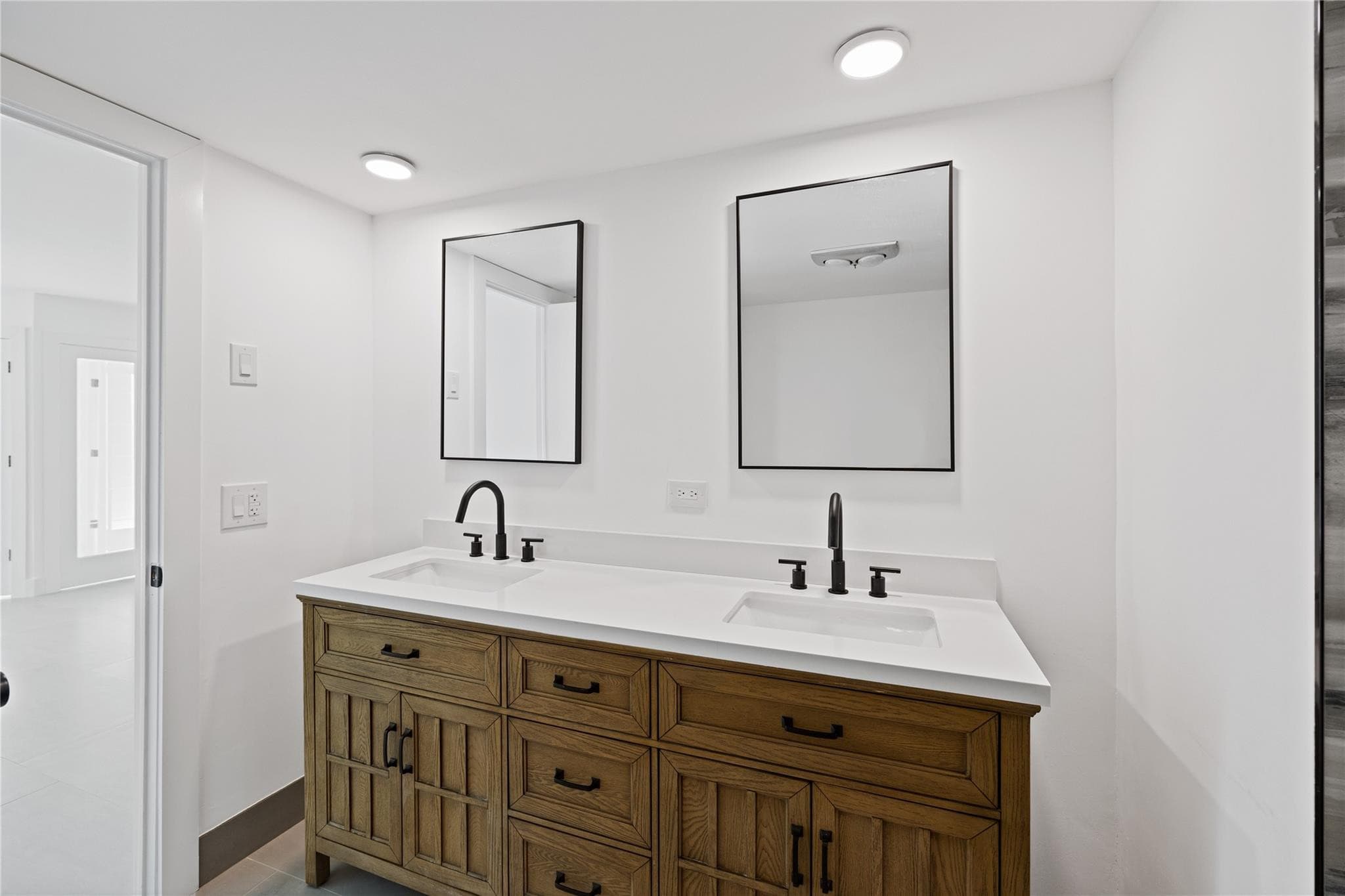 1360 S Ocean Boulevard 403, Pompano Beach, FL 33062 — photo 11 of 36