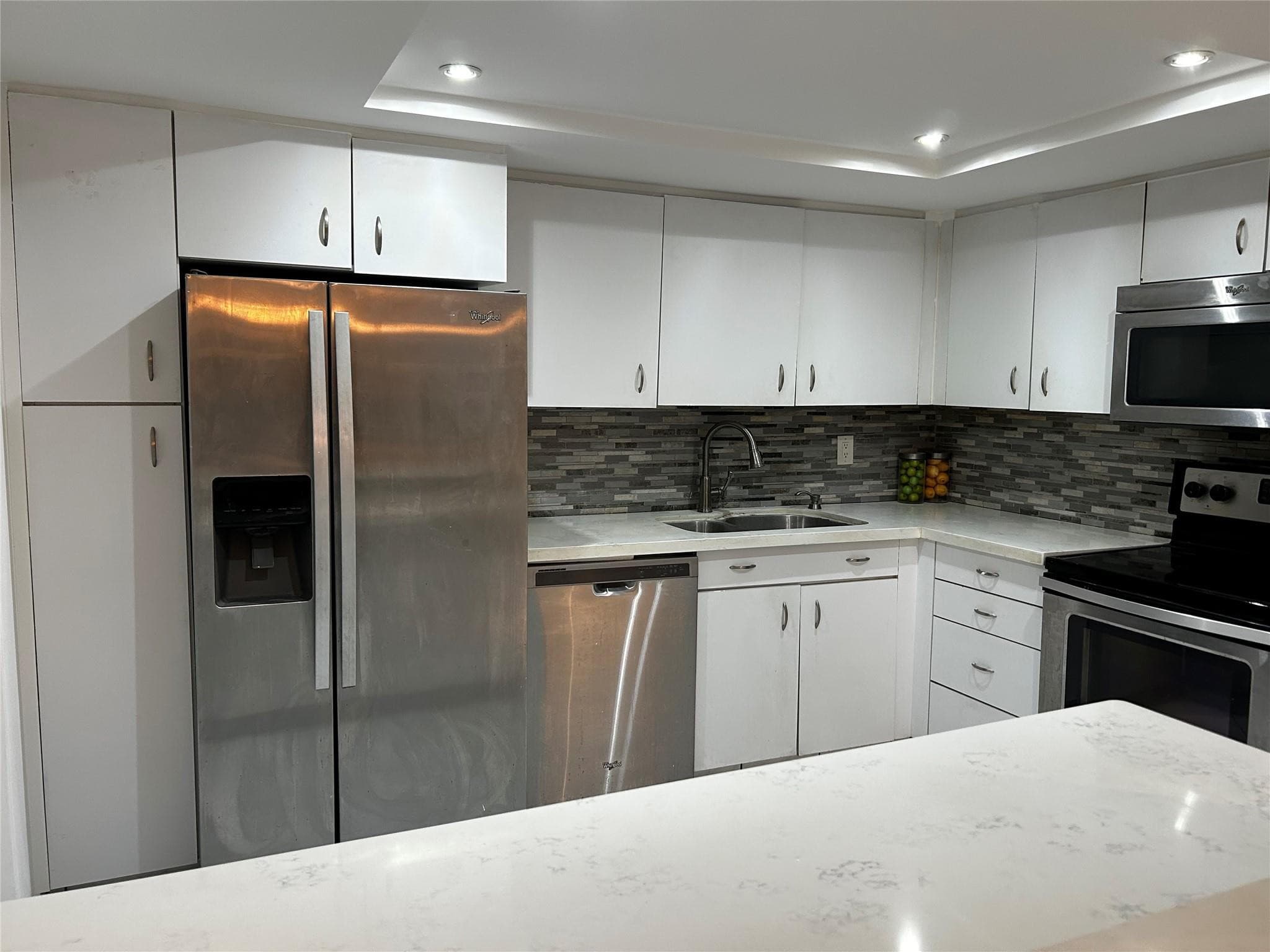 1333 E Hallandale Beach Boulevard 101, Hallandale Beach, FL 33009 — photo 3 of 30