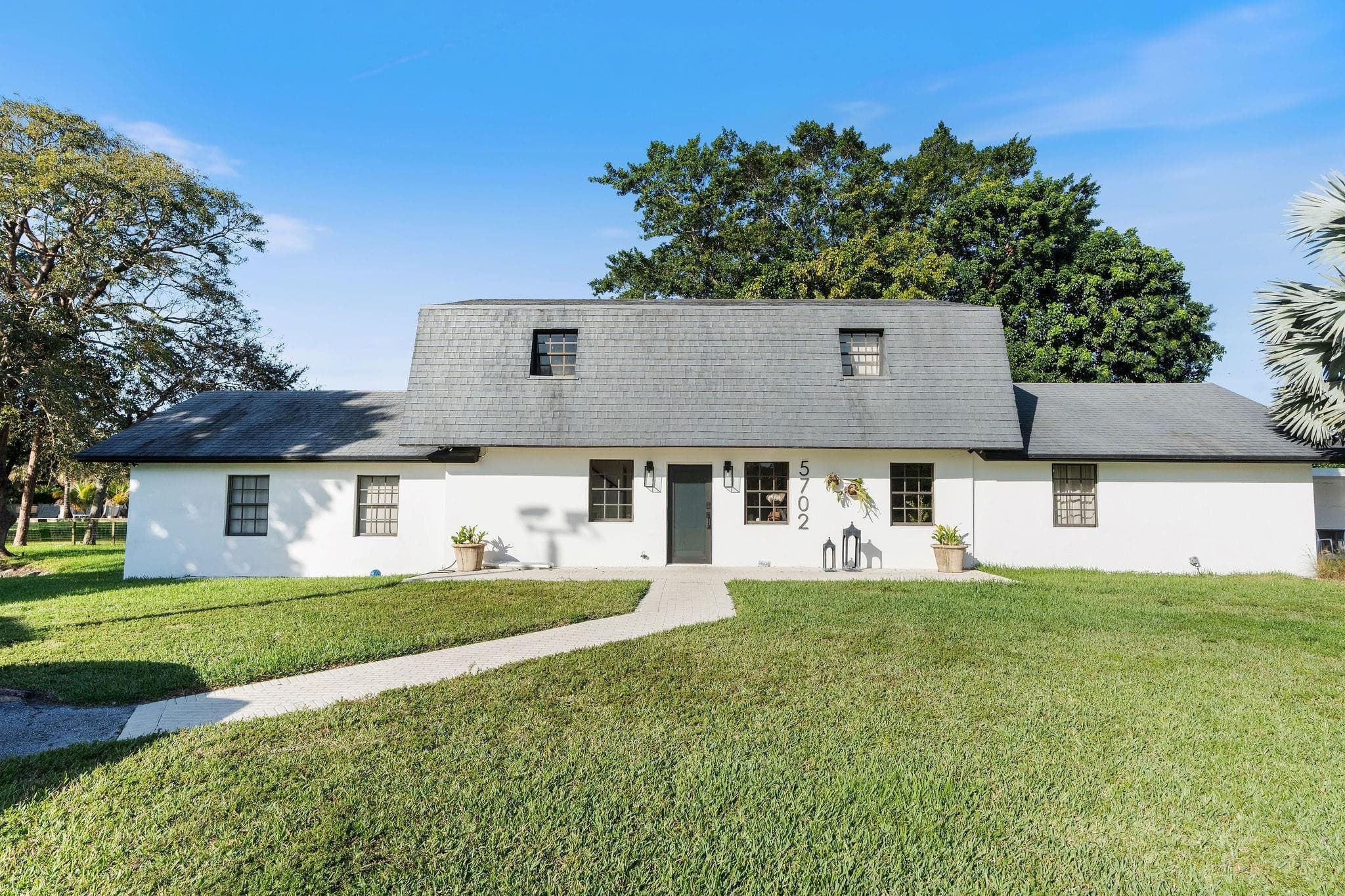 5702 SW 136 Avenue, Southwest Ranches, FL 33330 — photo 4 of 49