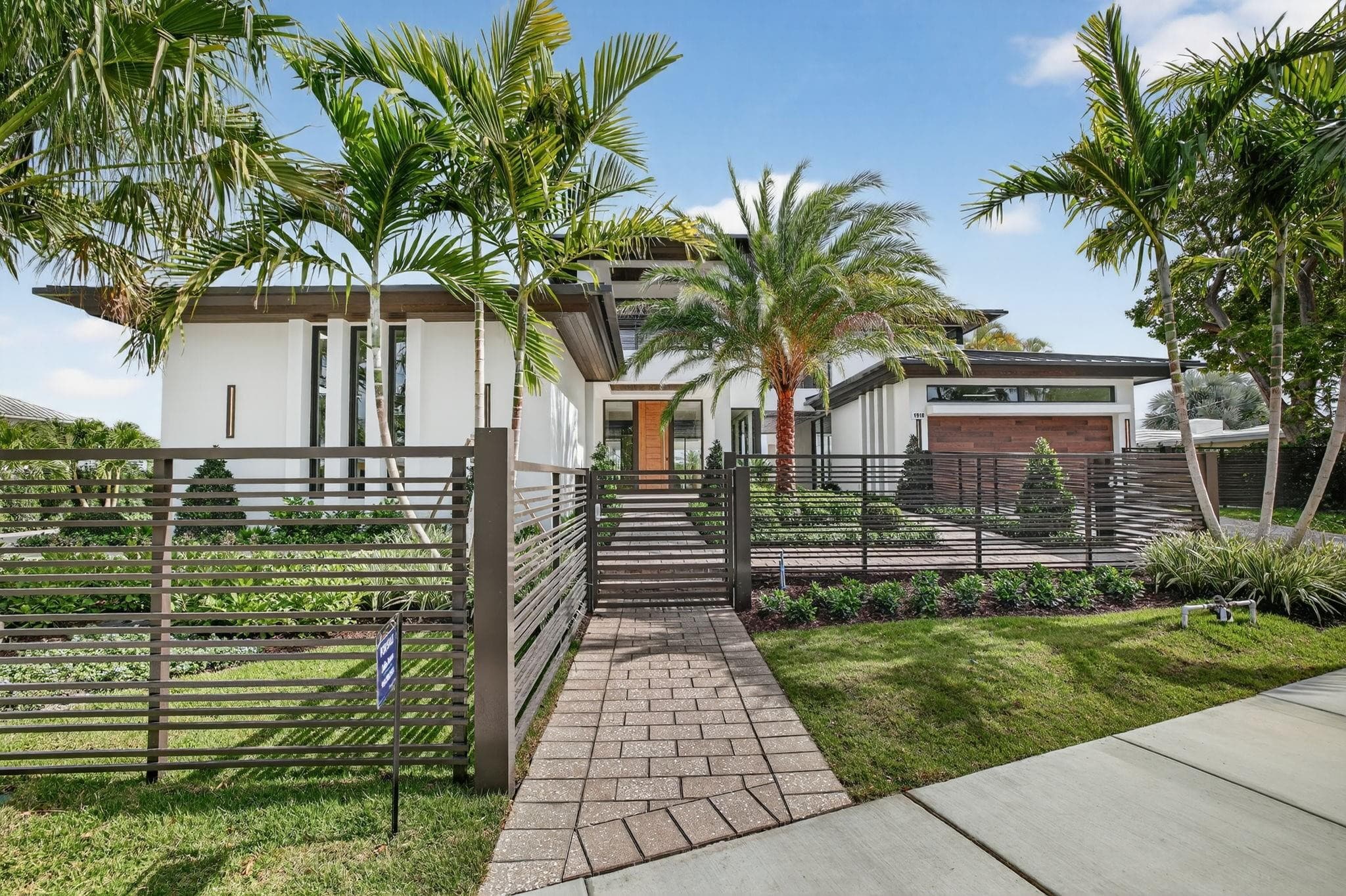 1918 Intracoastal Drive, Fort Lauderdale, FL 33305 — photo 9 of 96