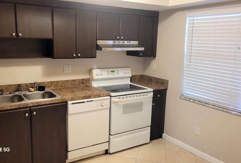 11676 NW 45th Street 1-8, Coral Springs, FL 33065 — photo 17 of 24