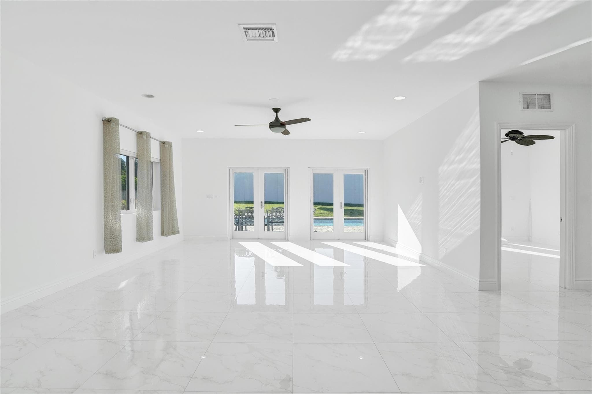 26 Cayuga Road, Sea Ranch Lakes, FL 33308 — photo 10 of 36