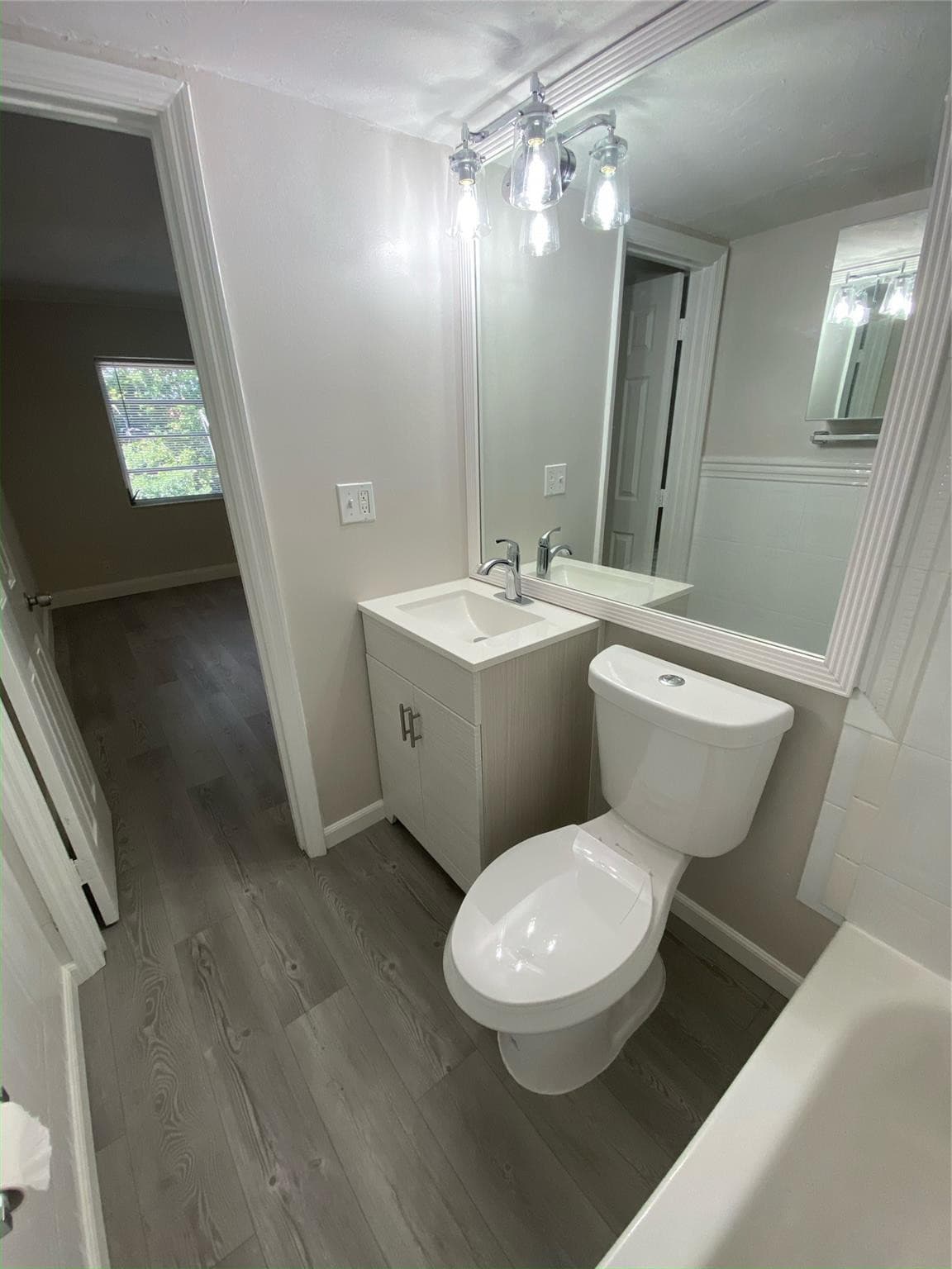 1400 NE 57th Street 104, Fort Lauderdale, FL 33334 — photo 8 of 12