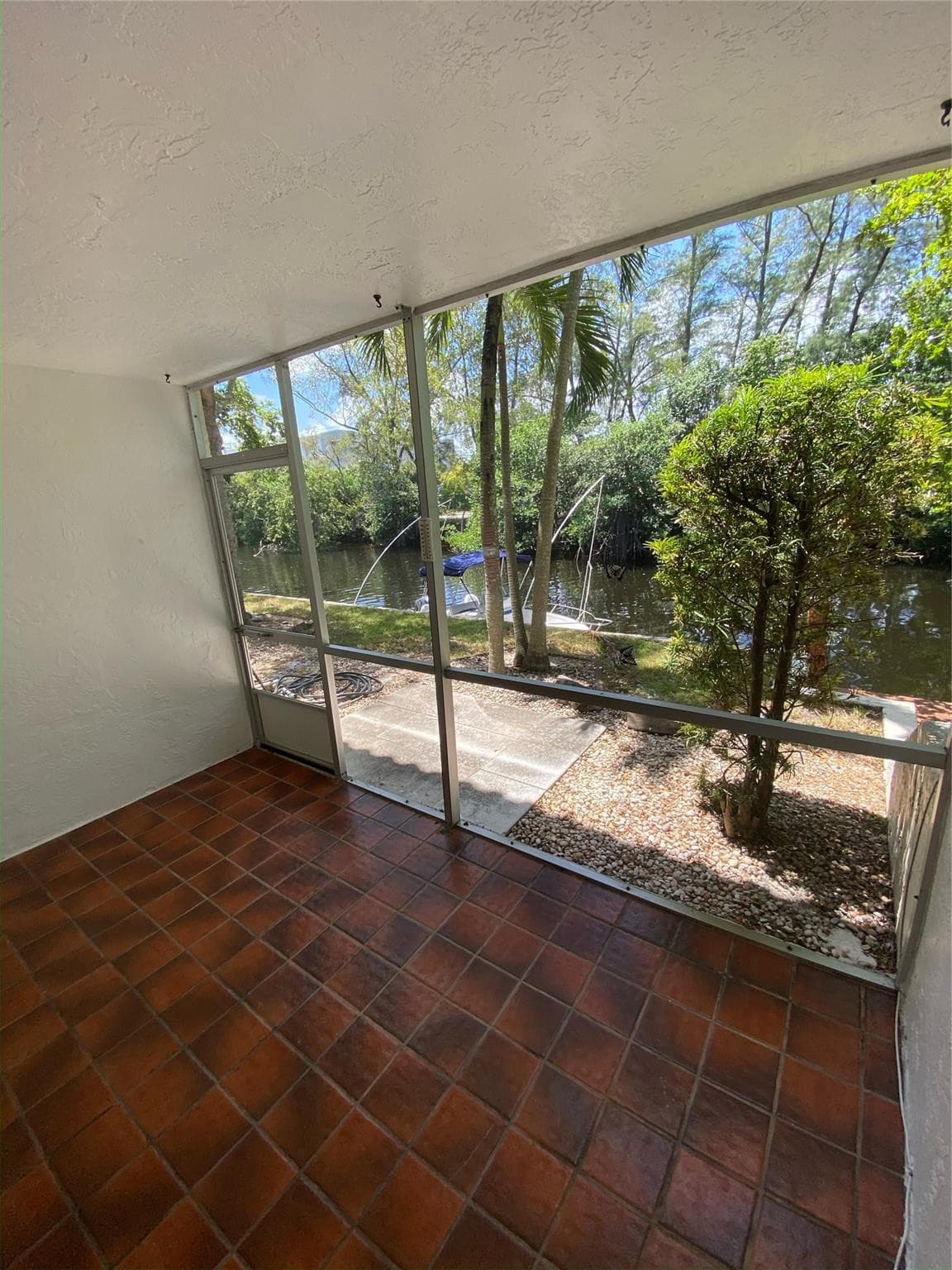 1400 NE 57th Street 104, Fort Lauderdale, FL 33334 — photo 9 of 12