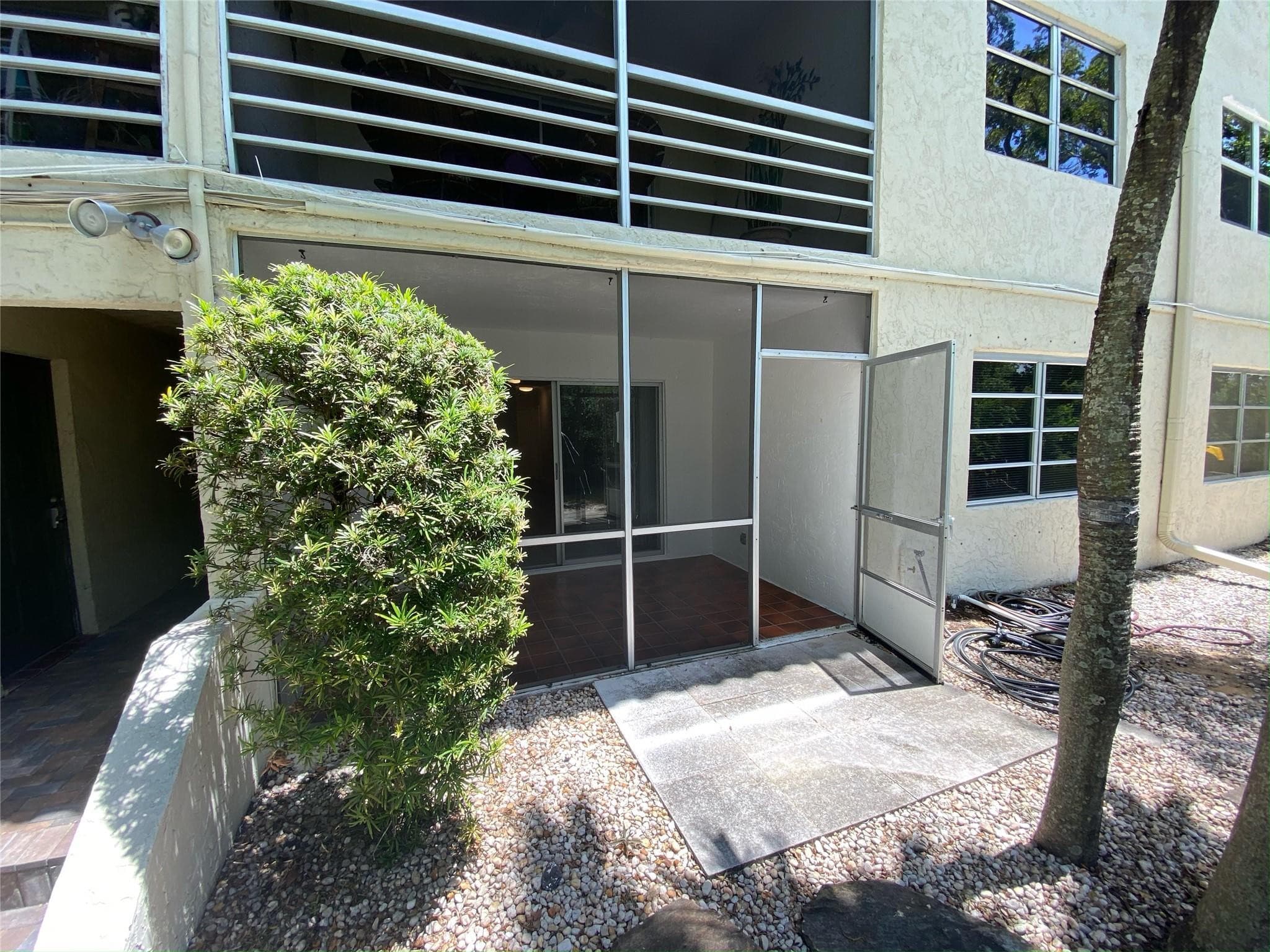 1400 NE 57th Street 104, Fort Lauderdale, FL 33334 — photo 10 of 12
