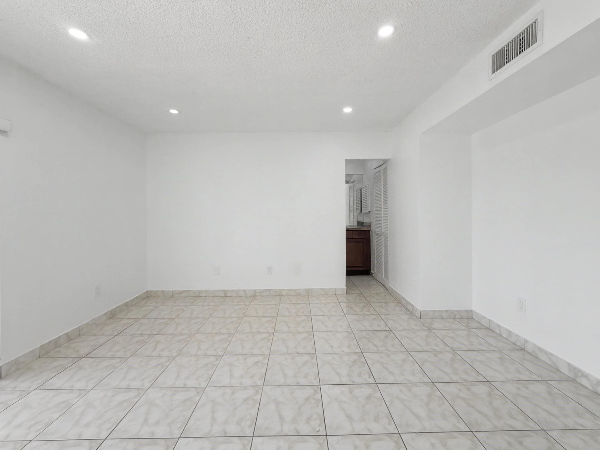 8401 SW 107th Avenue 311E, Miami, FL 33173 — photo 28 of 35