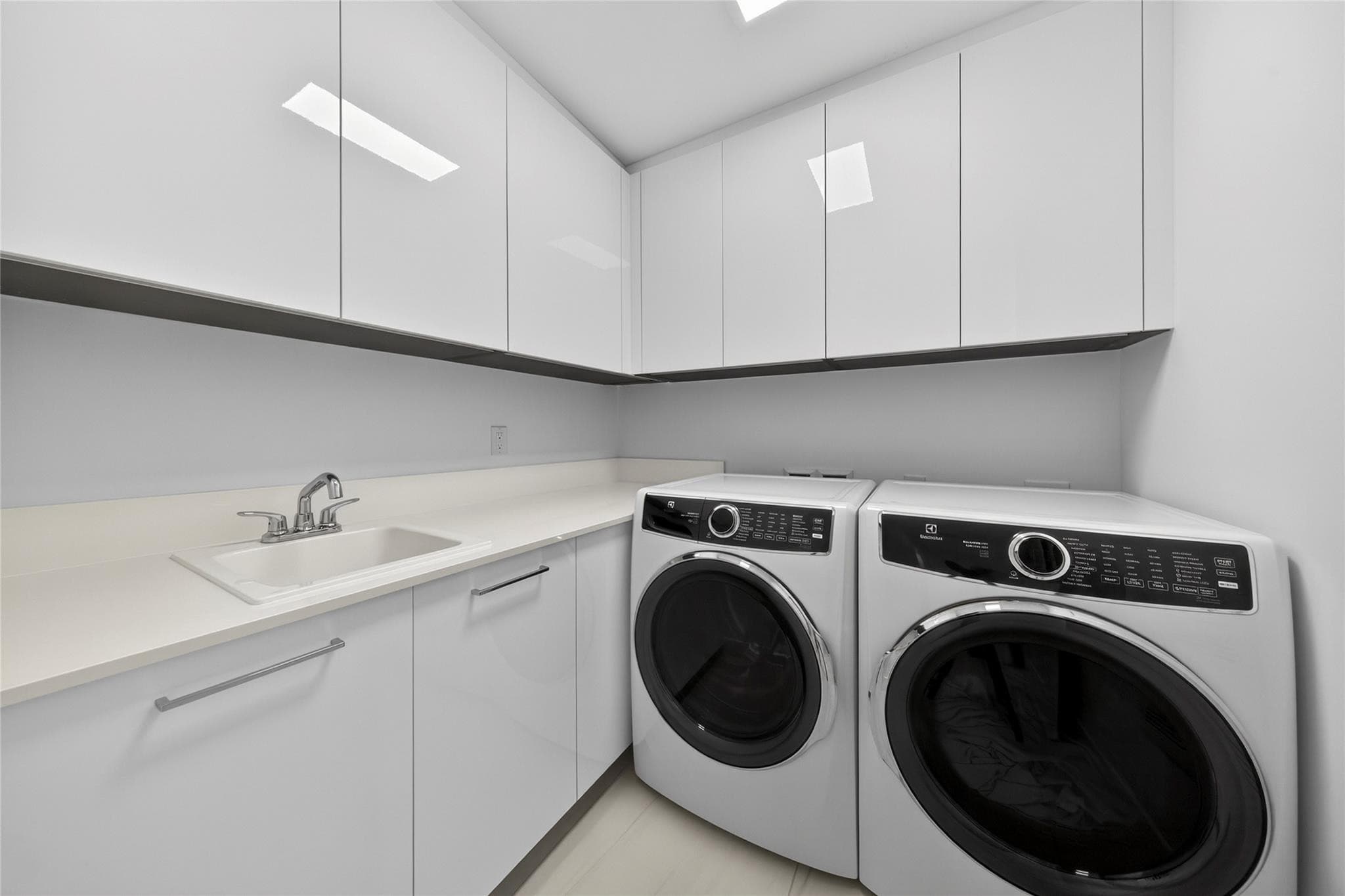 153 N Seabreeze 1901-s, Fort Lauderdale, FL 33304 — photo 31 of 57