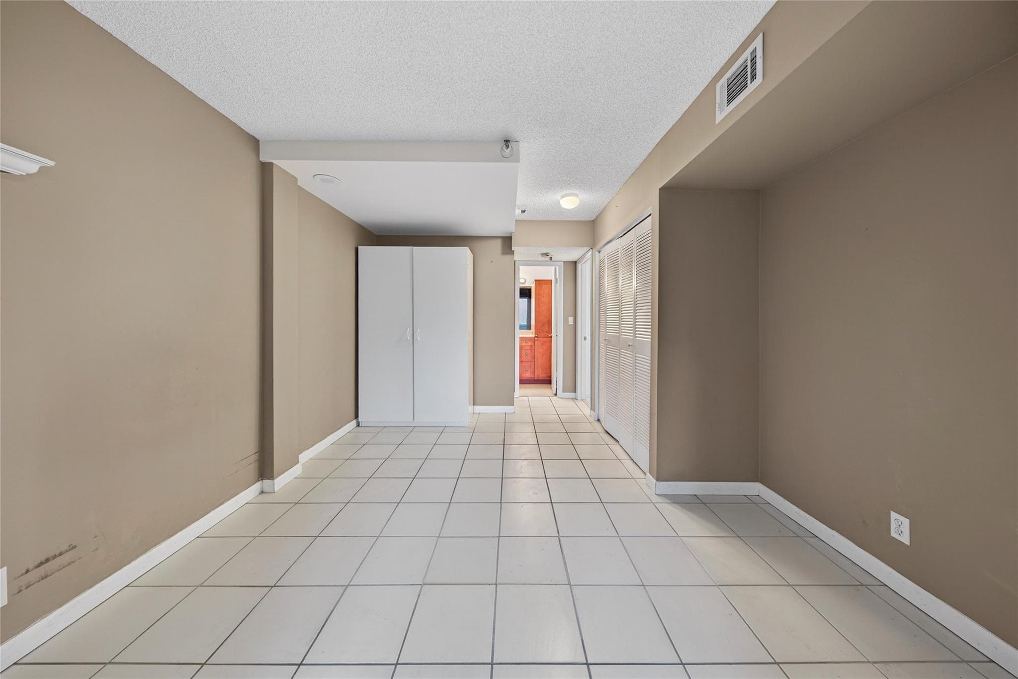 1500 N Ocean Boulevard 203, Pompano Beach, FL 33062 — photo 17 of 44