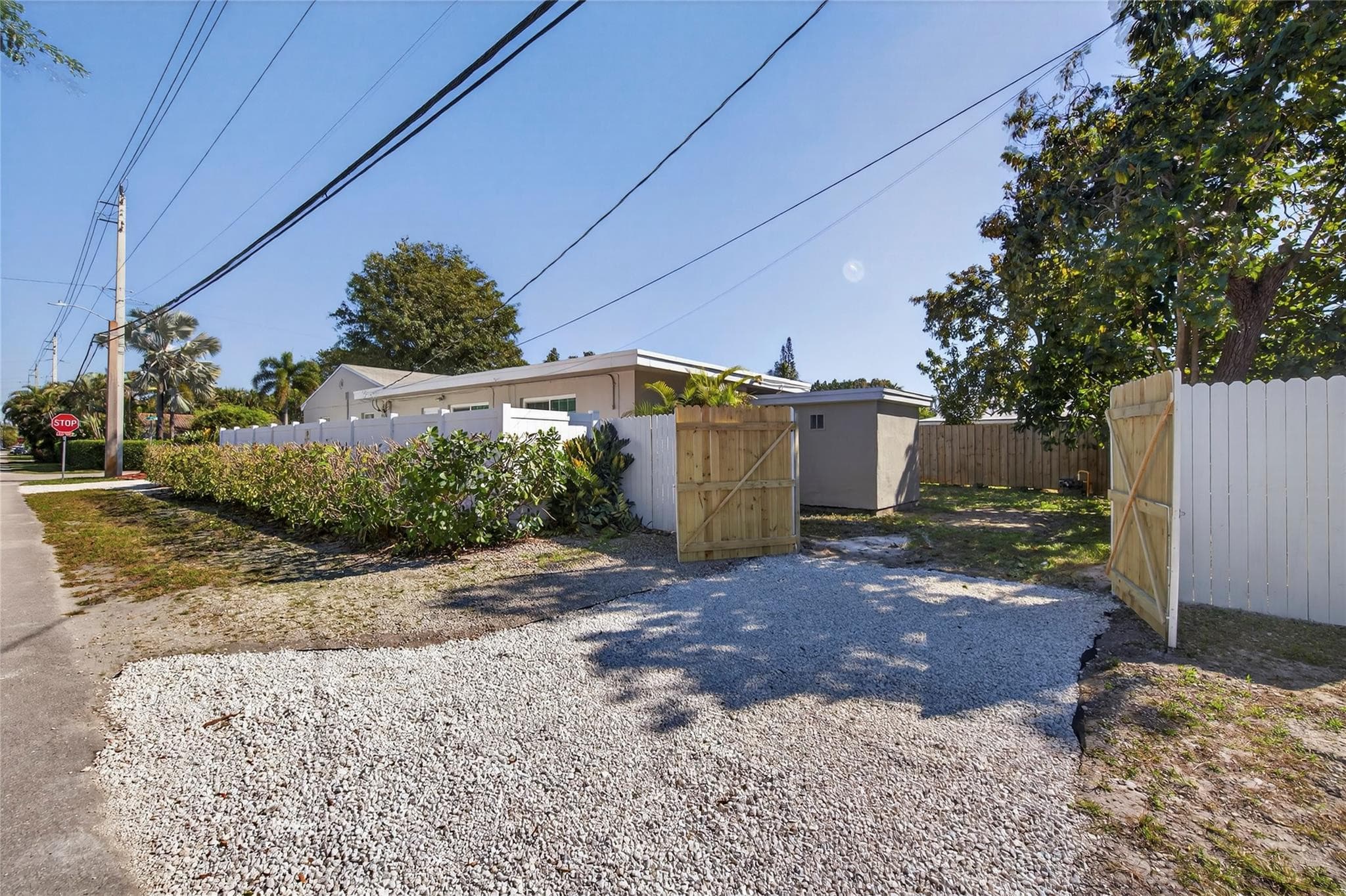 1445 NE 1st Avenue, Fort Lauderdale, FL 33304 — photo 37 of 43