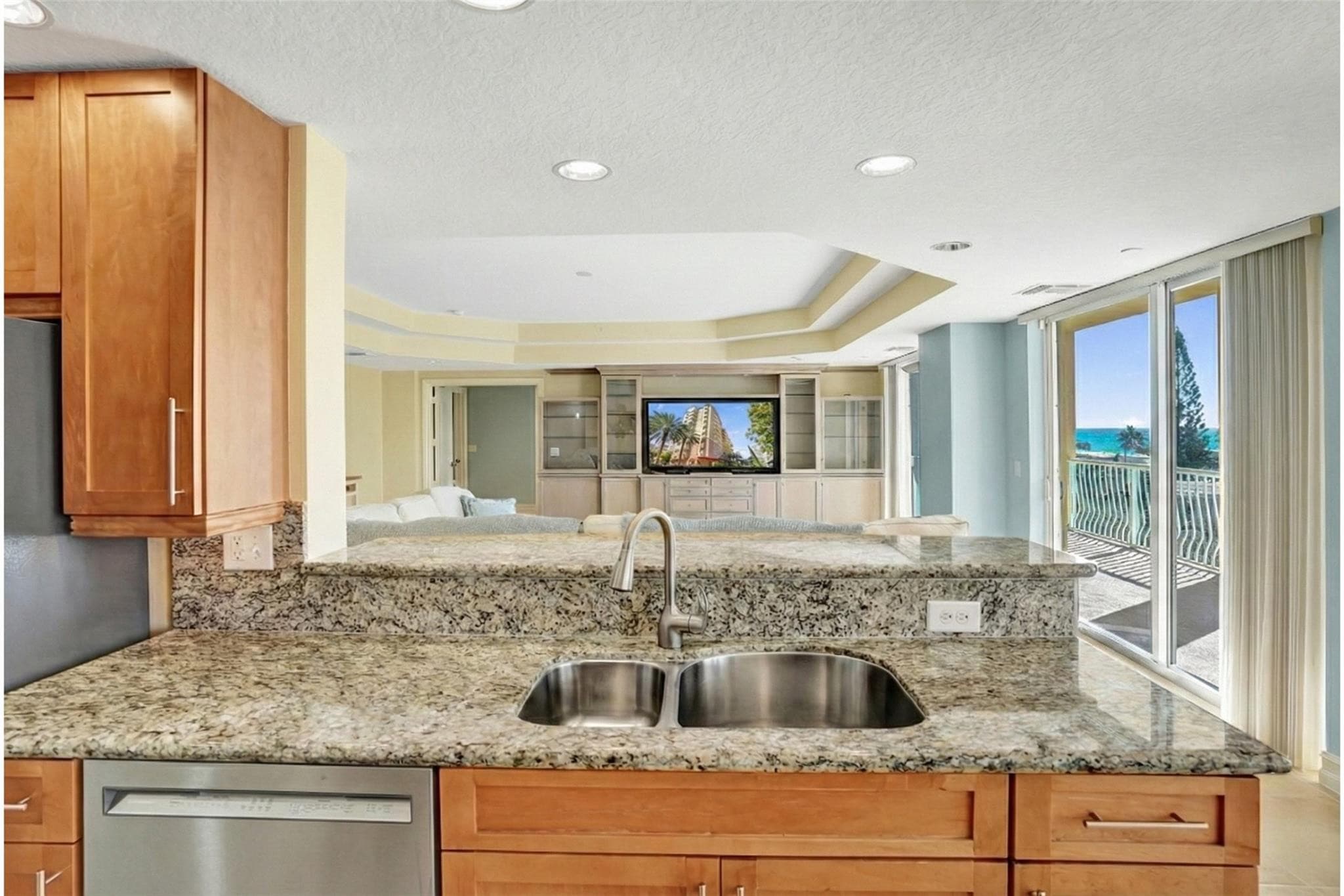 1395 S Ocean Boulevard 402, Pompano Beach, FL 33062 — photo 7 of 32