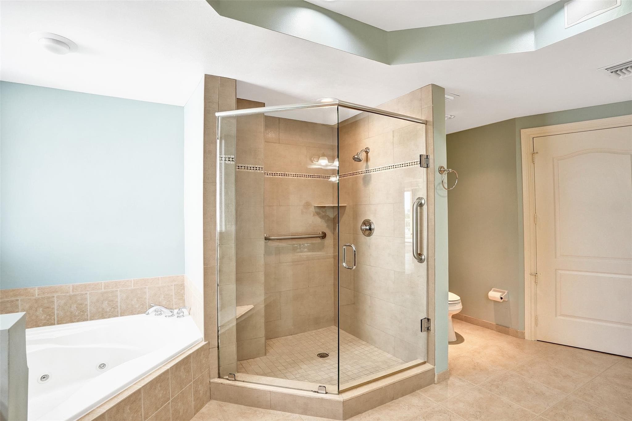 1395 S Ocean Boulevard 402, Pompano Beach, FL 33062 — photo 13 of 32