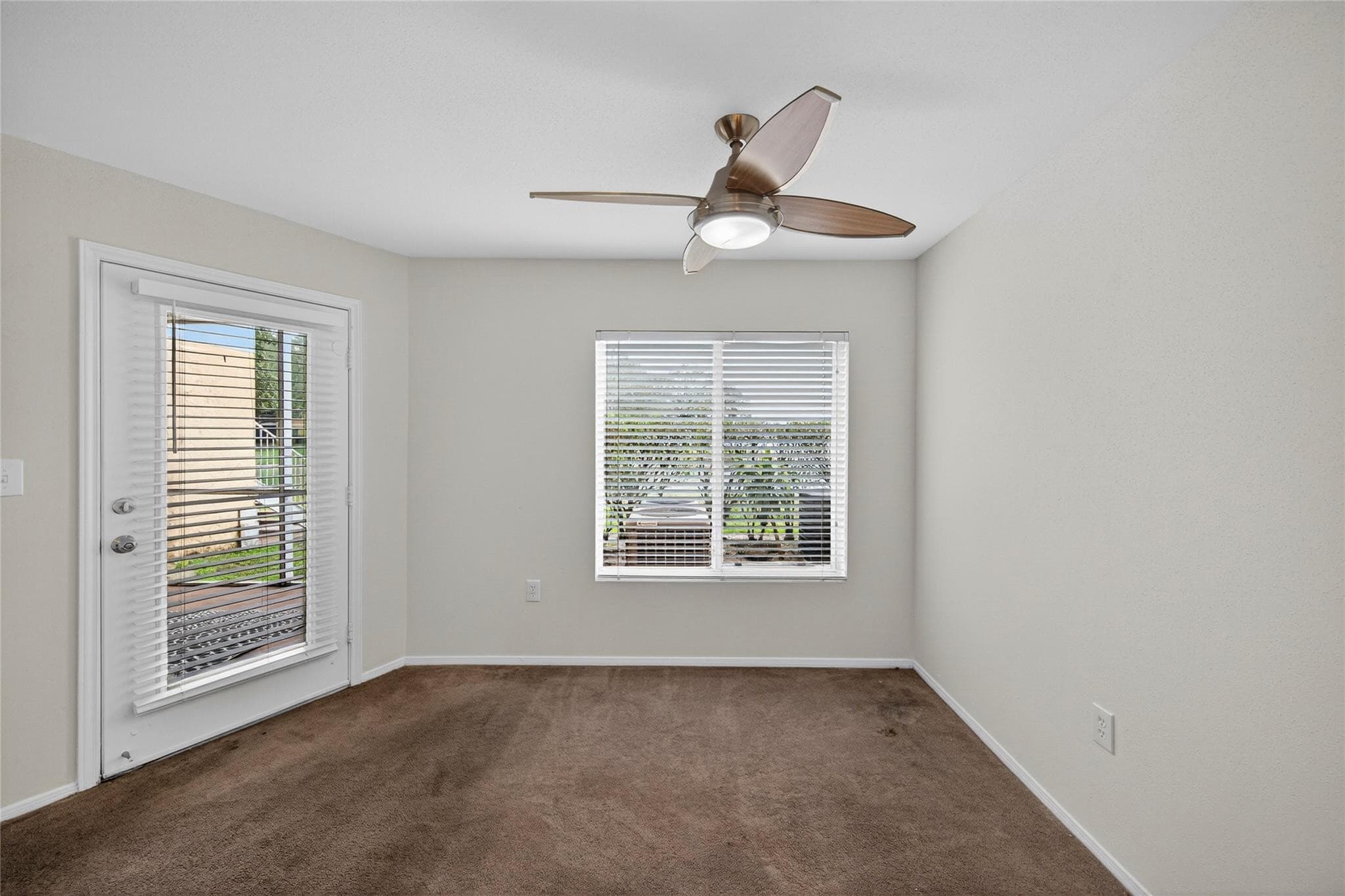 2361 NW 33rd Street 605, Oakland Park, FL 33309 — photo 5 of 30