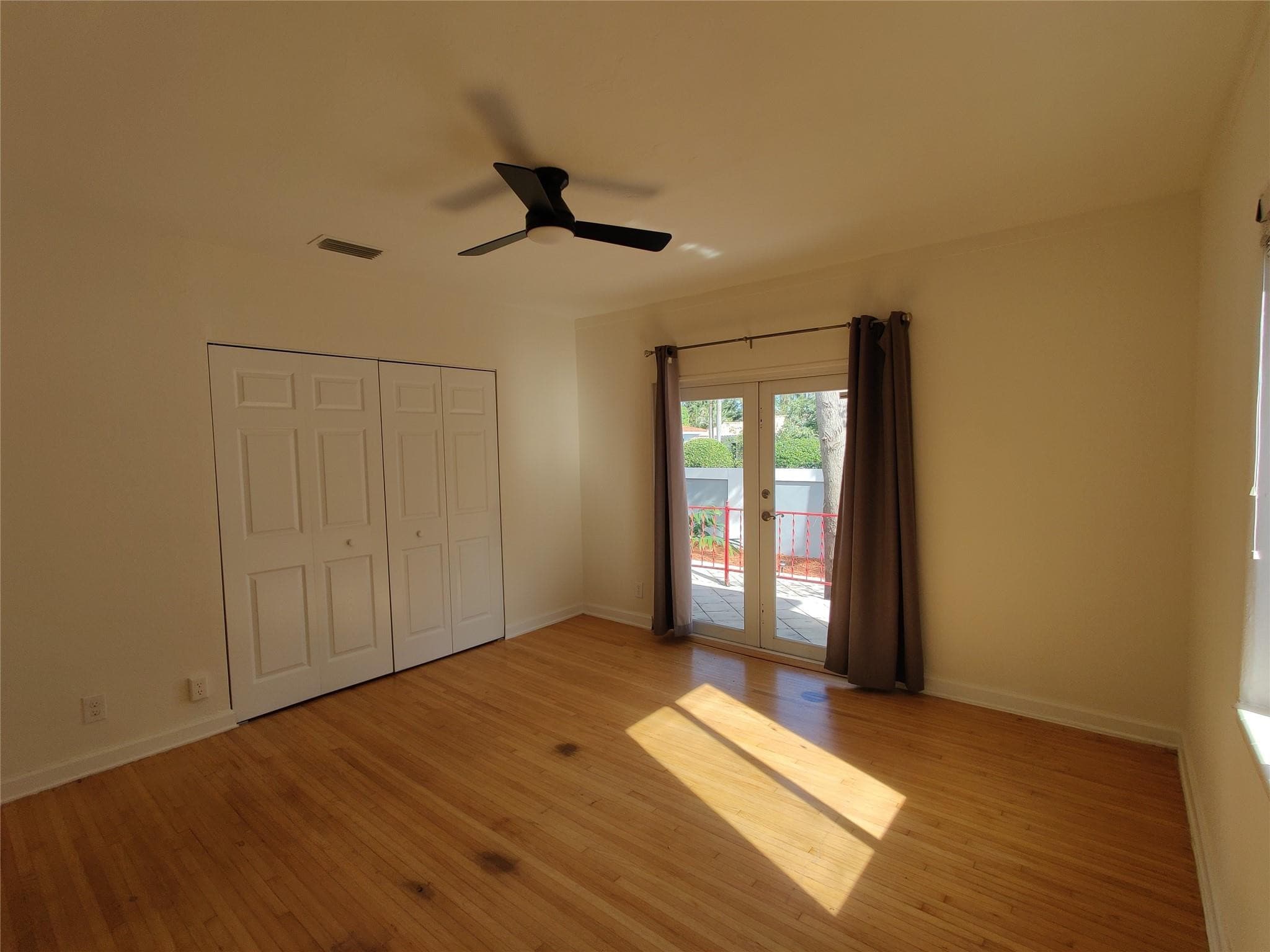 733 NE 18th Avenue, Fort Lauderdale, FL 33304 — photo 19 of 88