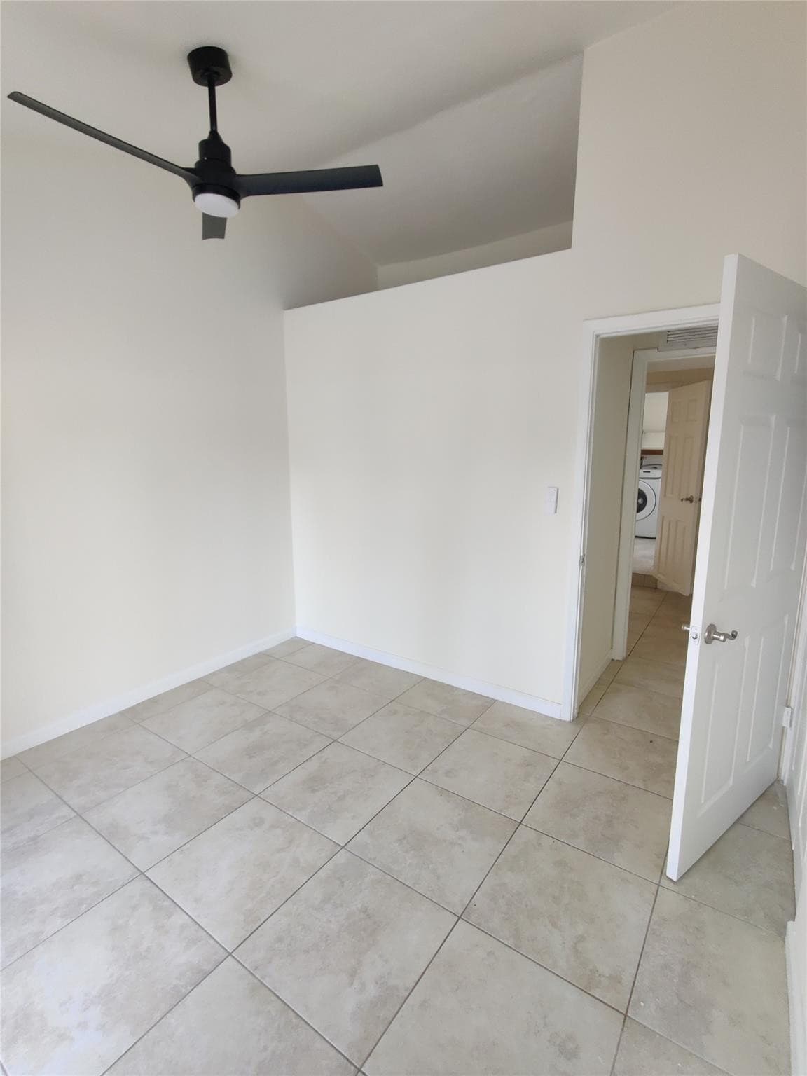 733 NE 18th Avenue, Fort Lauderdale, FL 33304 — photo 51 of 88