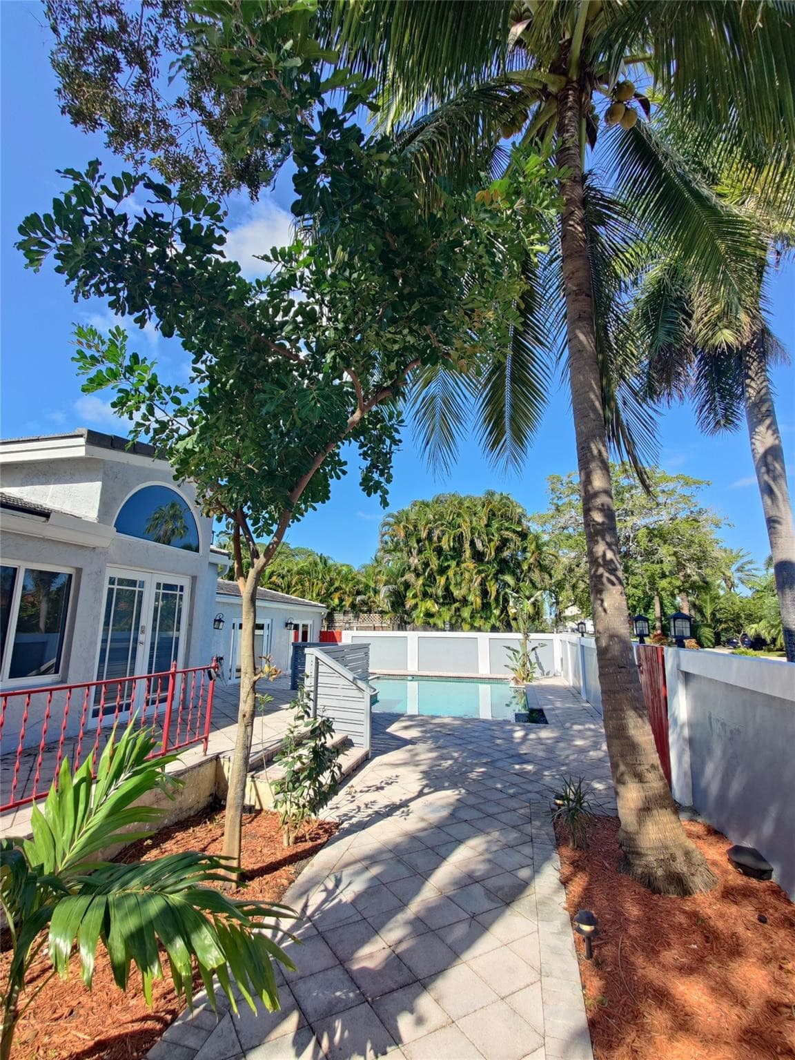 733 NE 18th Avenue, Fort Lauderdale, FL 33304 — photo 74 of 88