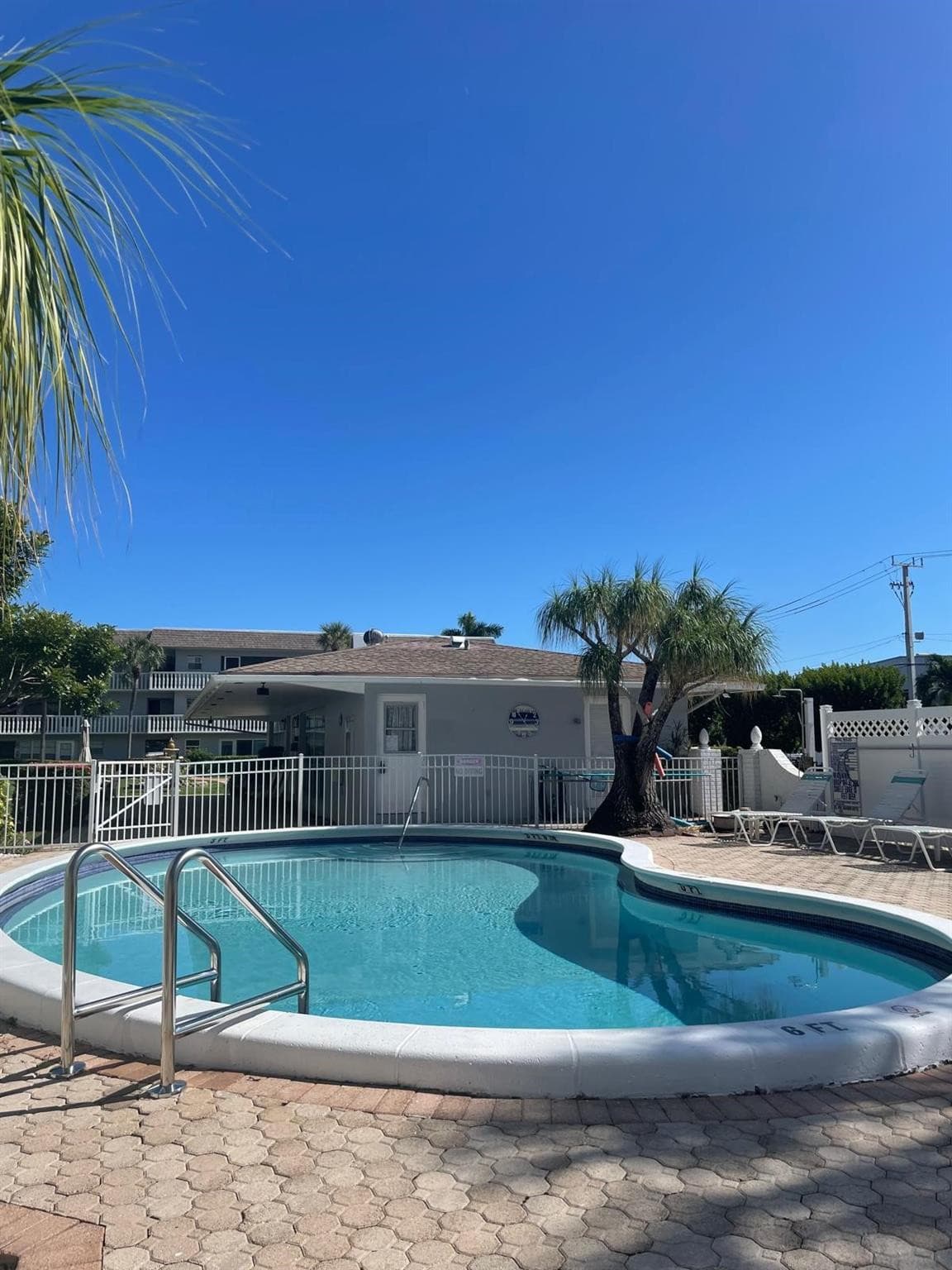 490 19th Avenue 106, Fort Lauderdale, FL 33060 — photo 1 of 17